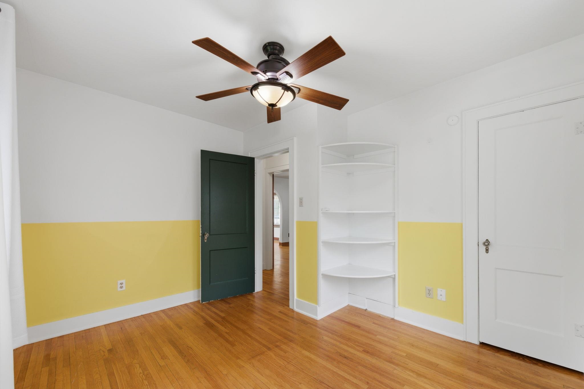 644 S Green St Property Photo 19