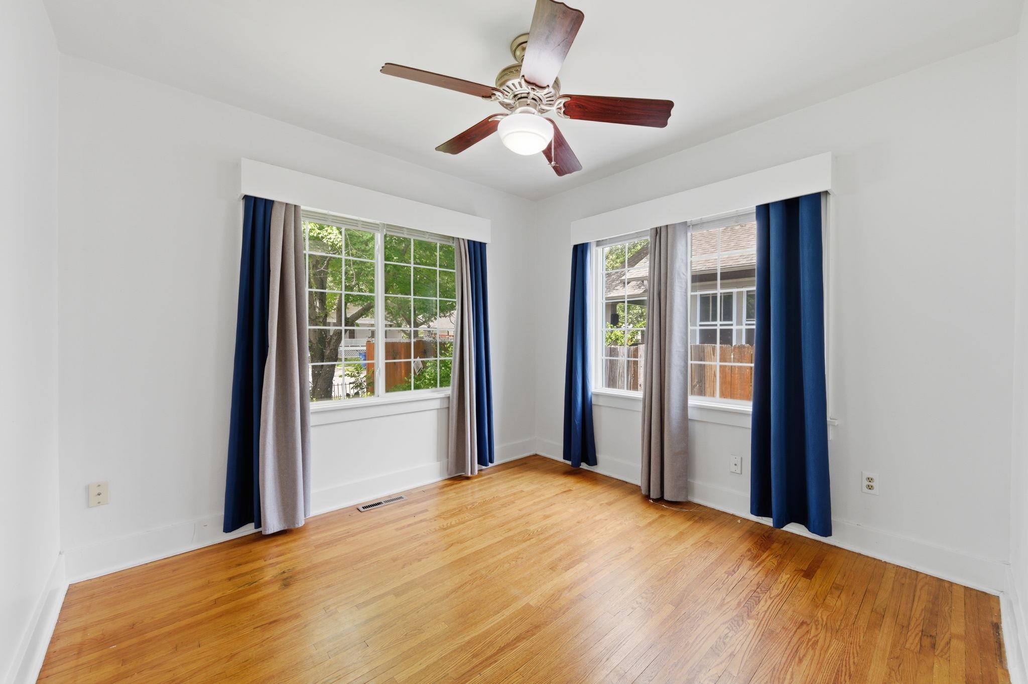 644 S Green St Property Photo 21