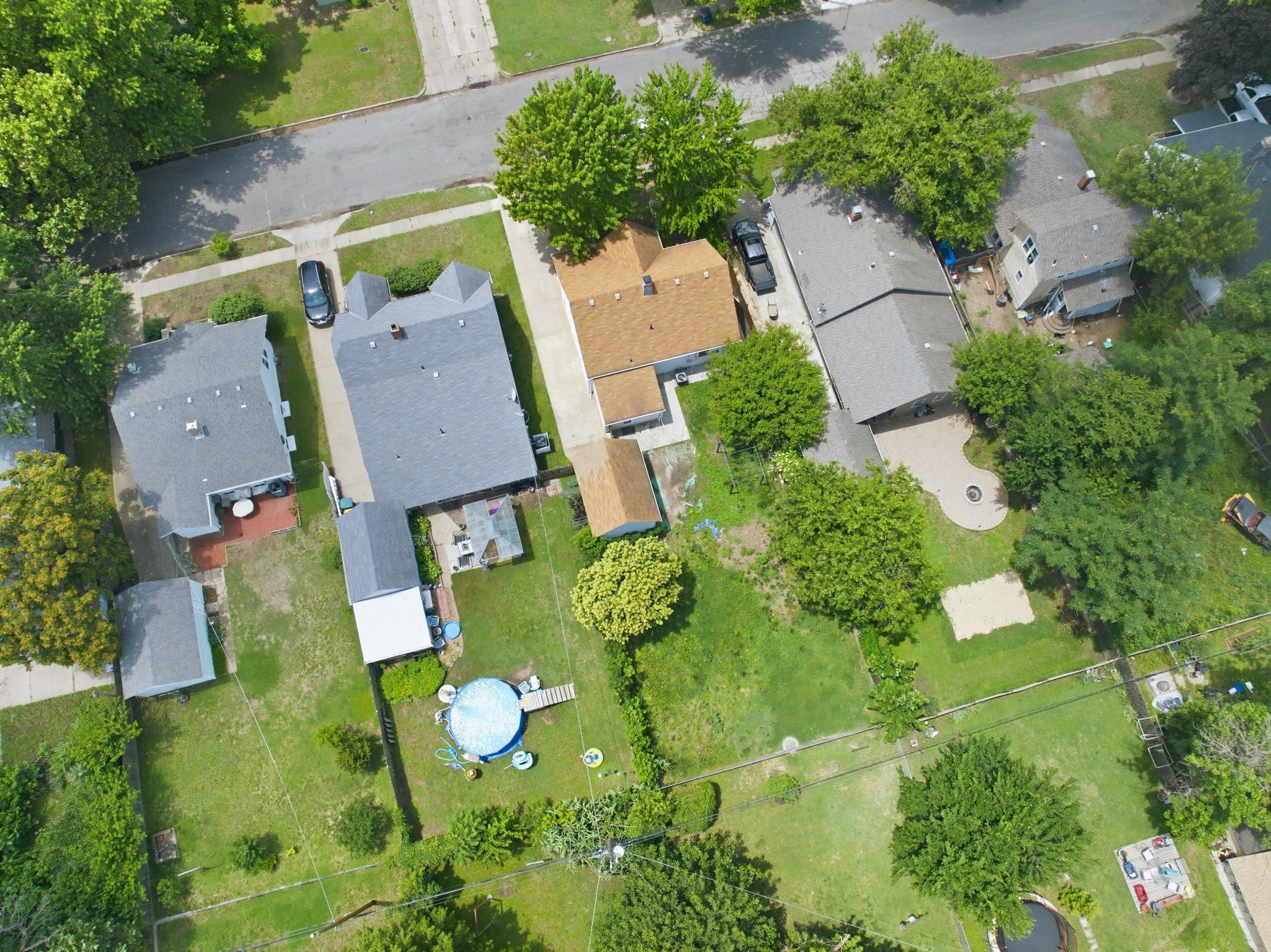 644 S Green St Property Photo 27