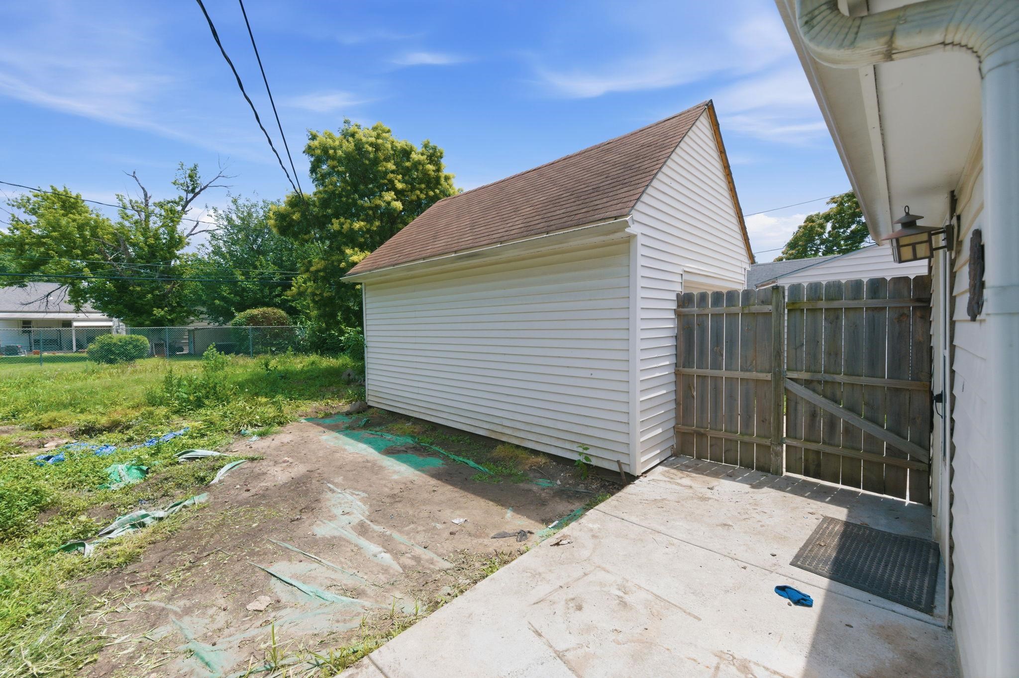 644 S Green St Property Photo 29