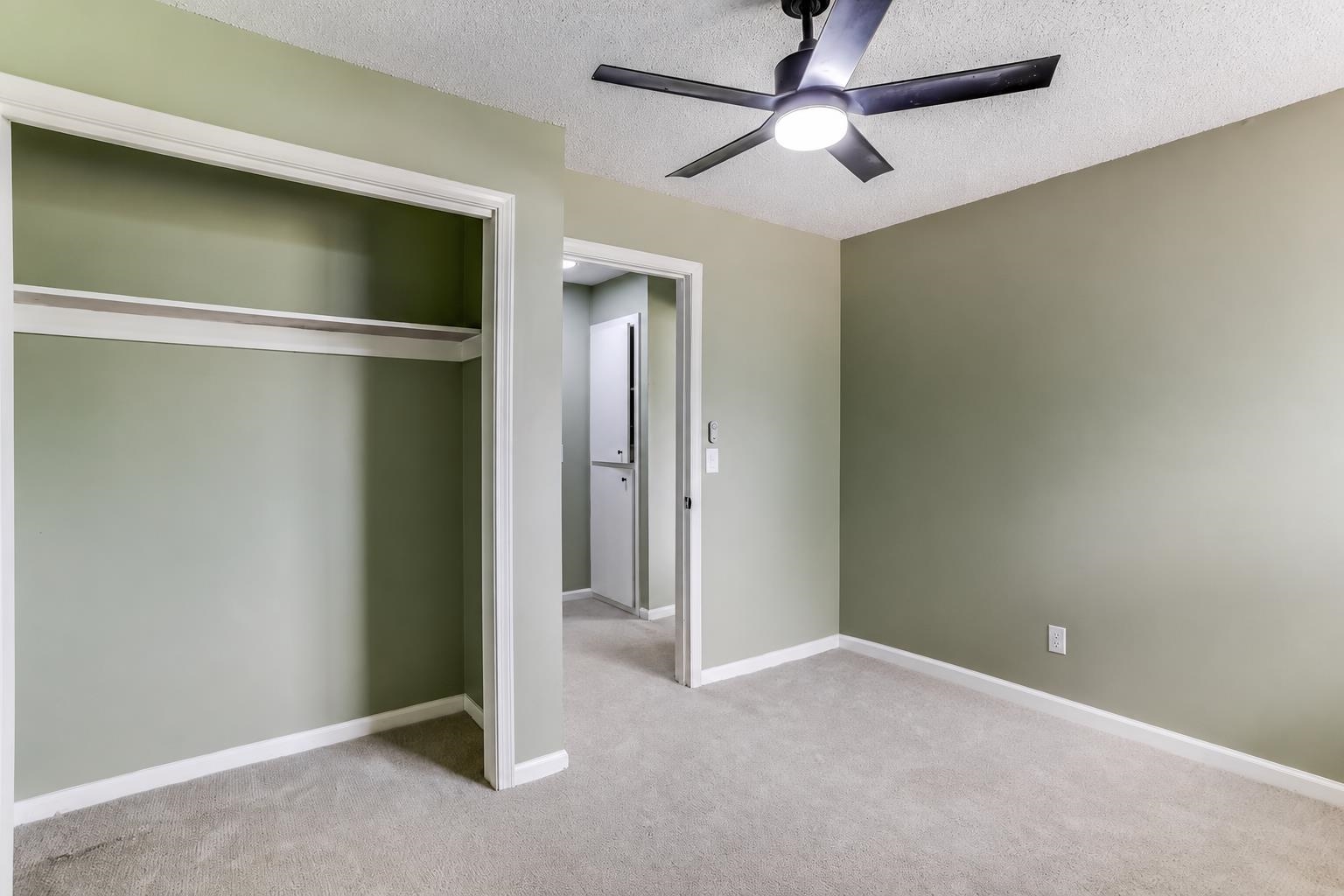 8700 W University Property Photo 15