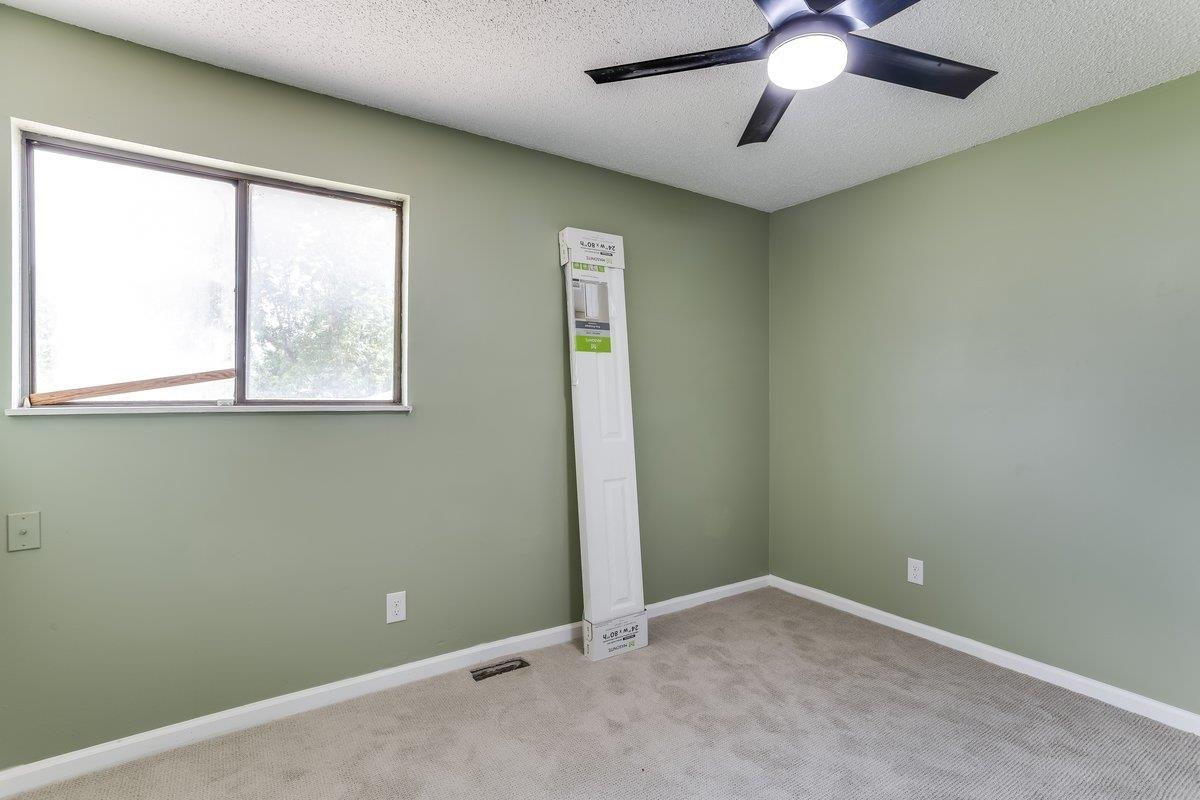 8700 W University Property Photo 16