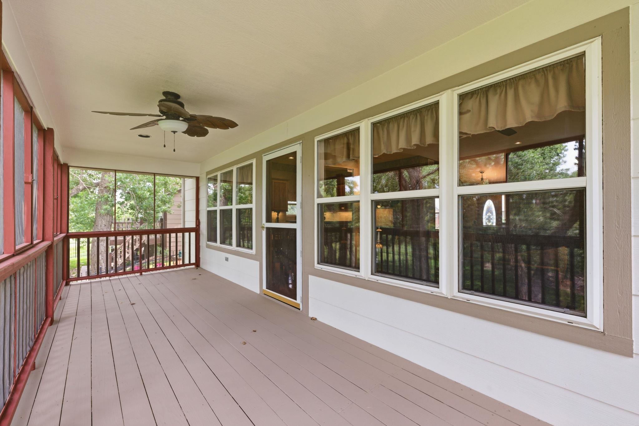2553 N Hazelwood St Property Photo 12