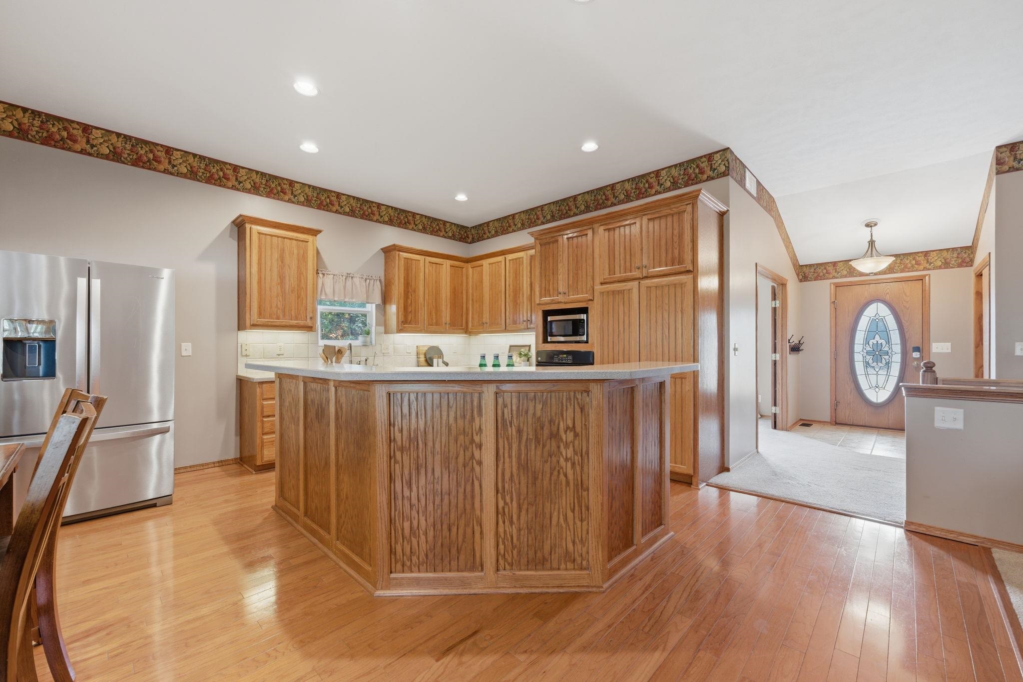 2553 N Hazelwood St Property Photo 13