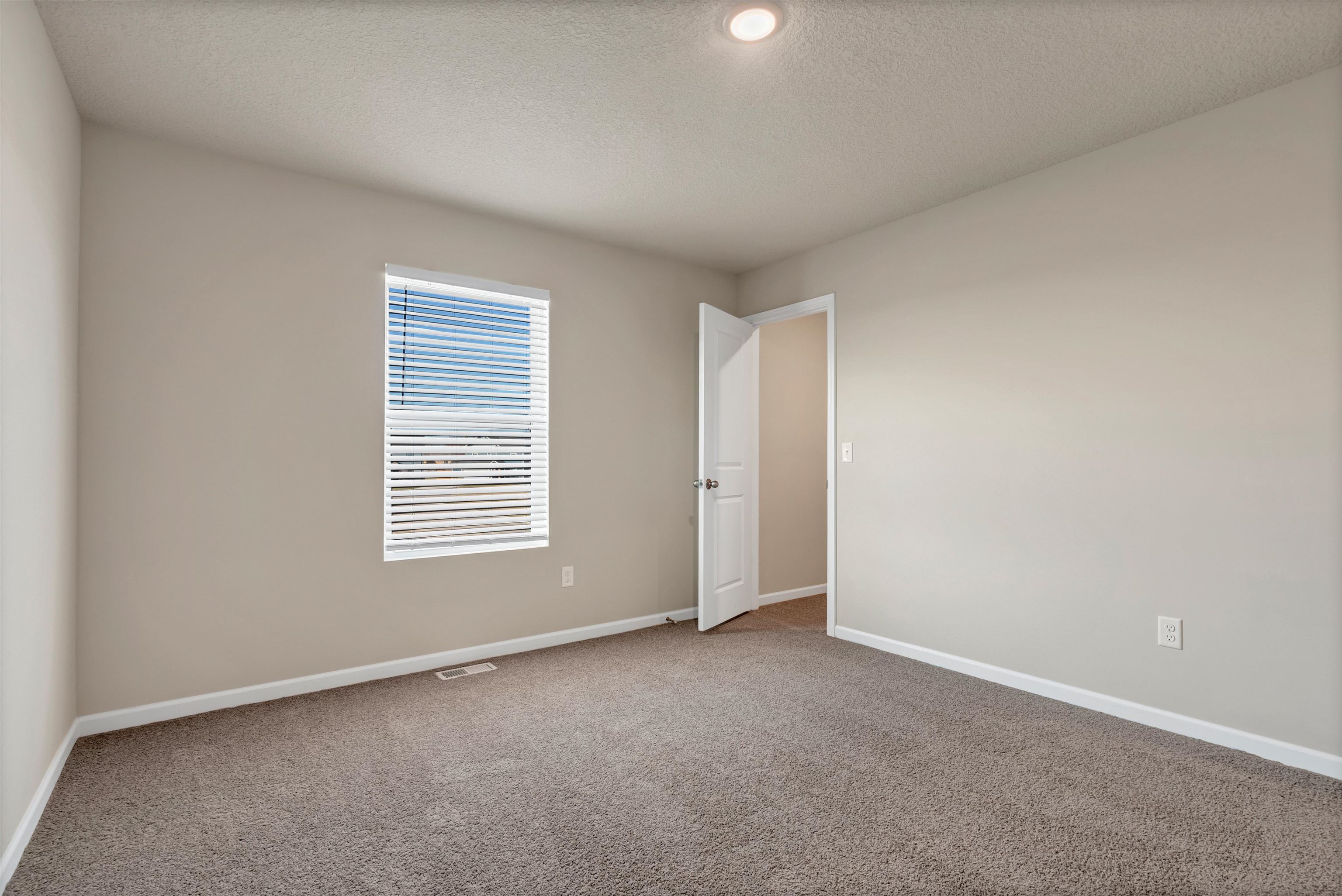 9210 E Hurst St Property Photo 16