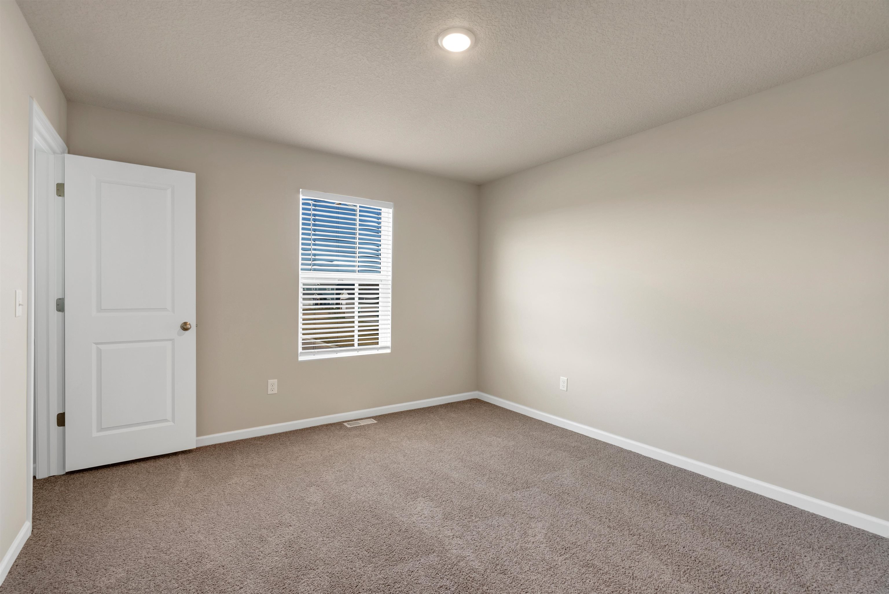 9210 E Hurst St Property Photo 24