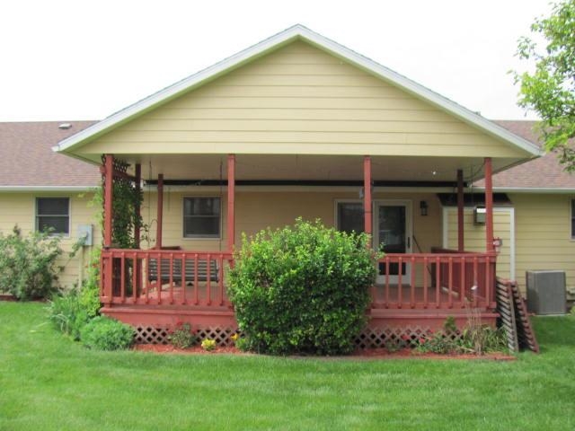 1410 Lorianna Ct Property Photo 3