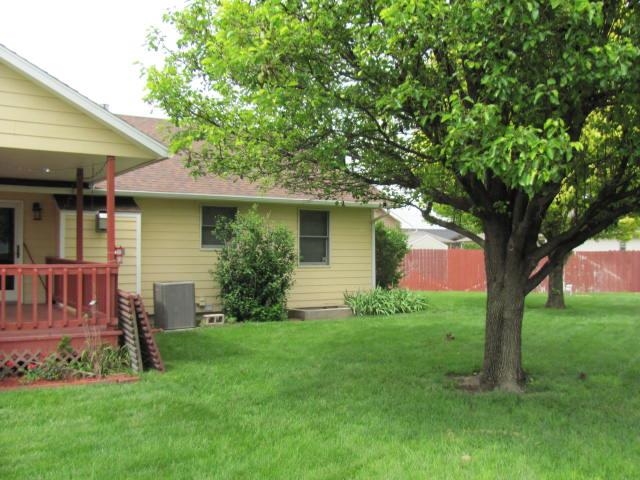 1410 Lorianna Ct Property Photo 4