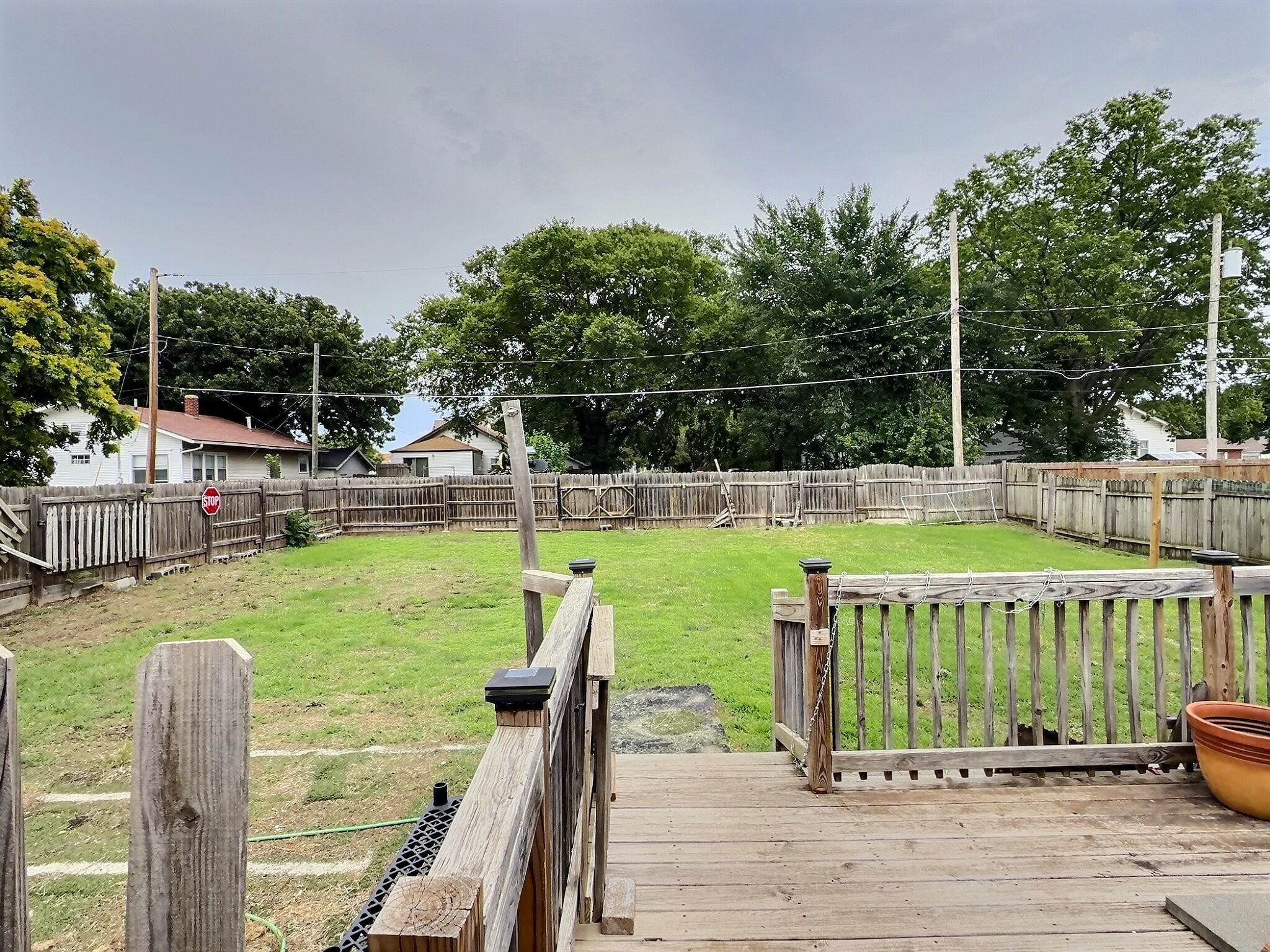 913 N C St. Property Photo 18