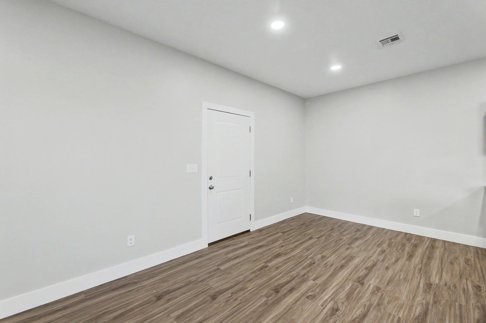 5752 E Bristol Street Property Photo 22