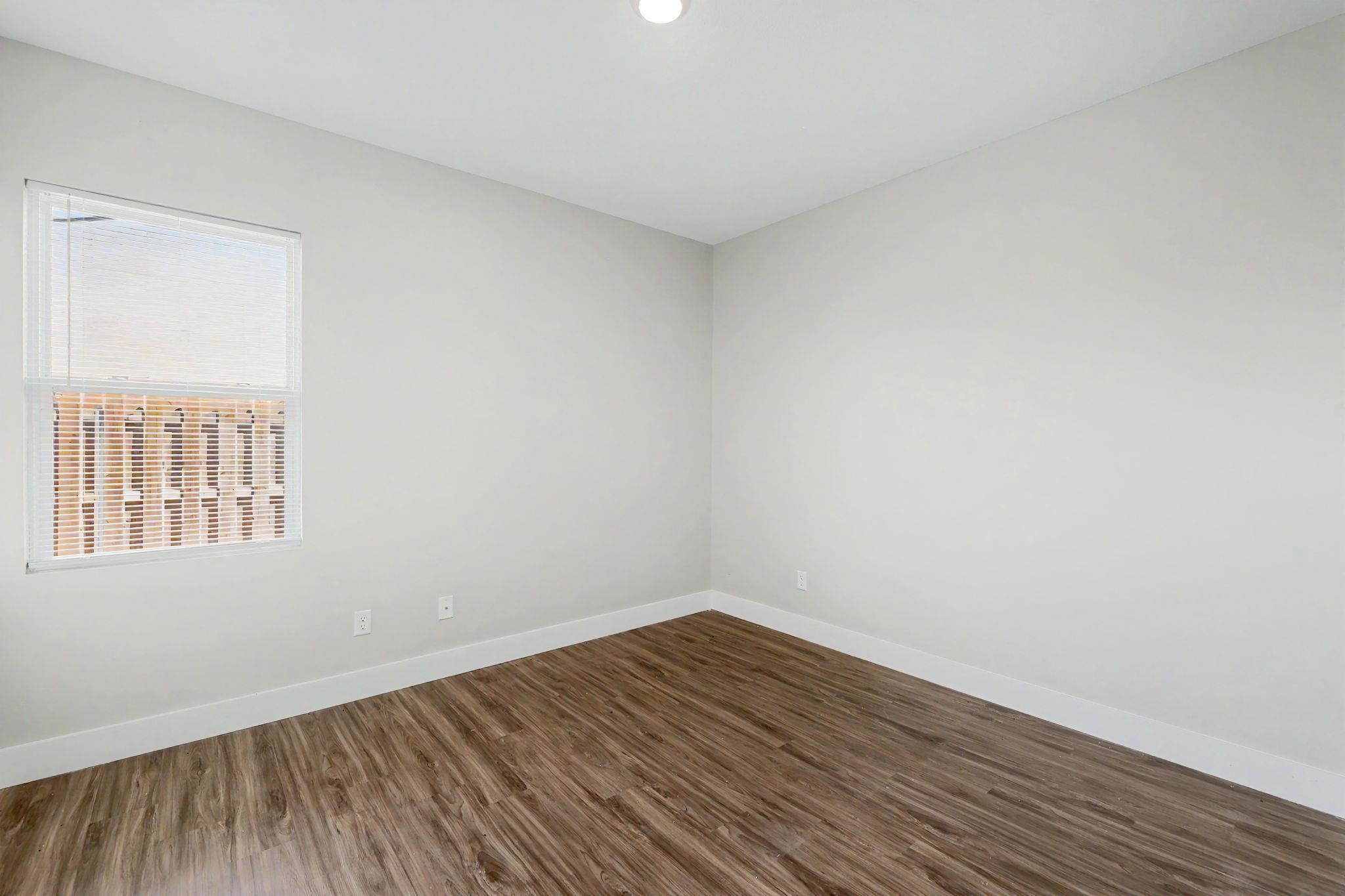 5752 E Bristol Street Property Photo 25