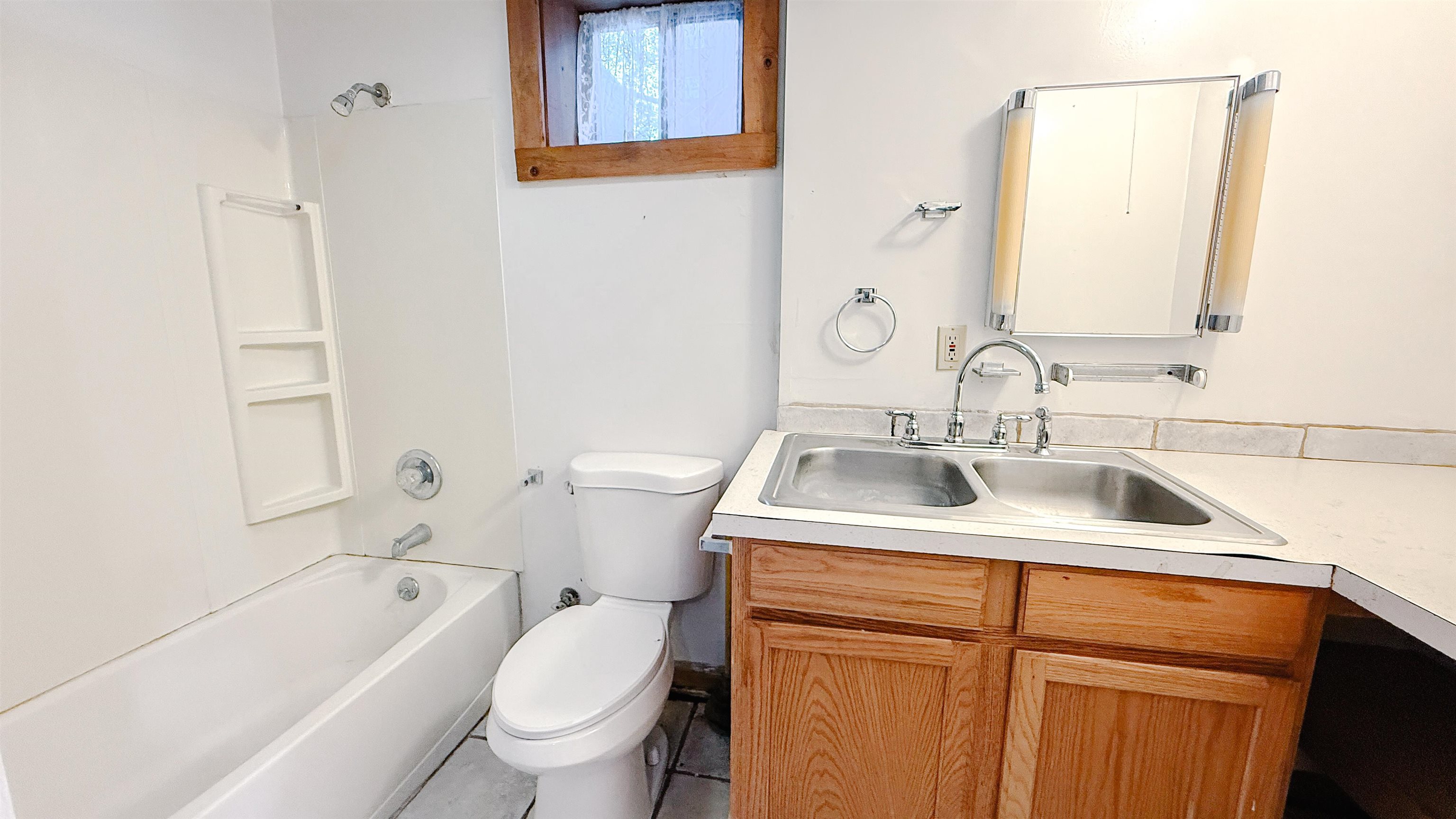 407 S Pine St Property Photo 19