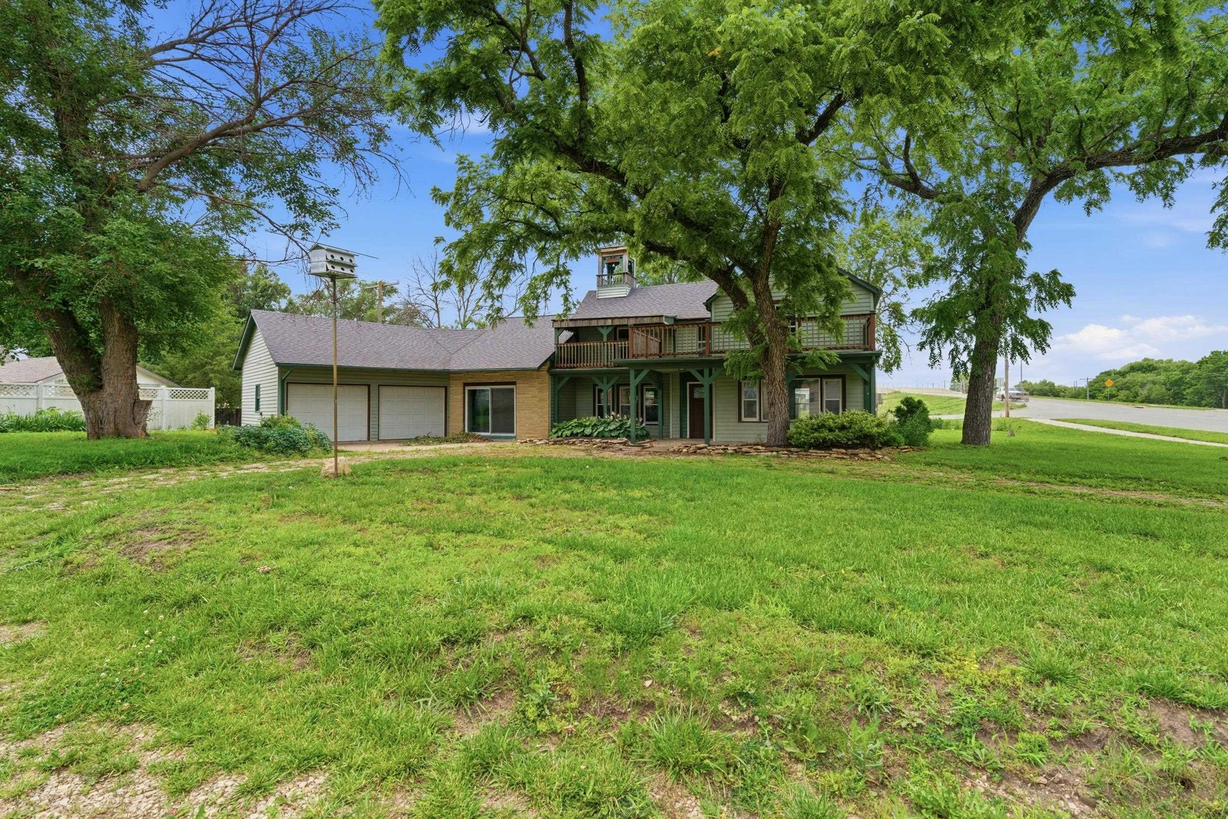 215 W Main Street