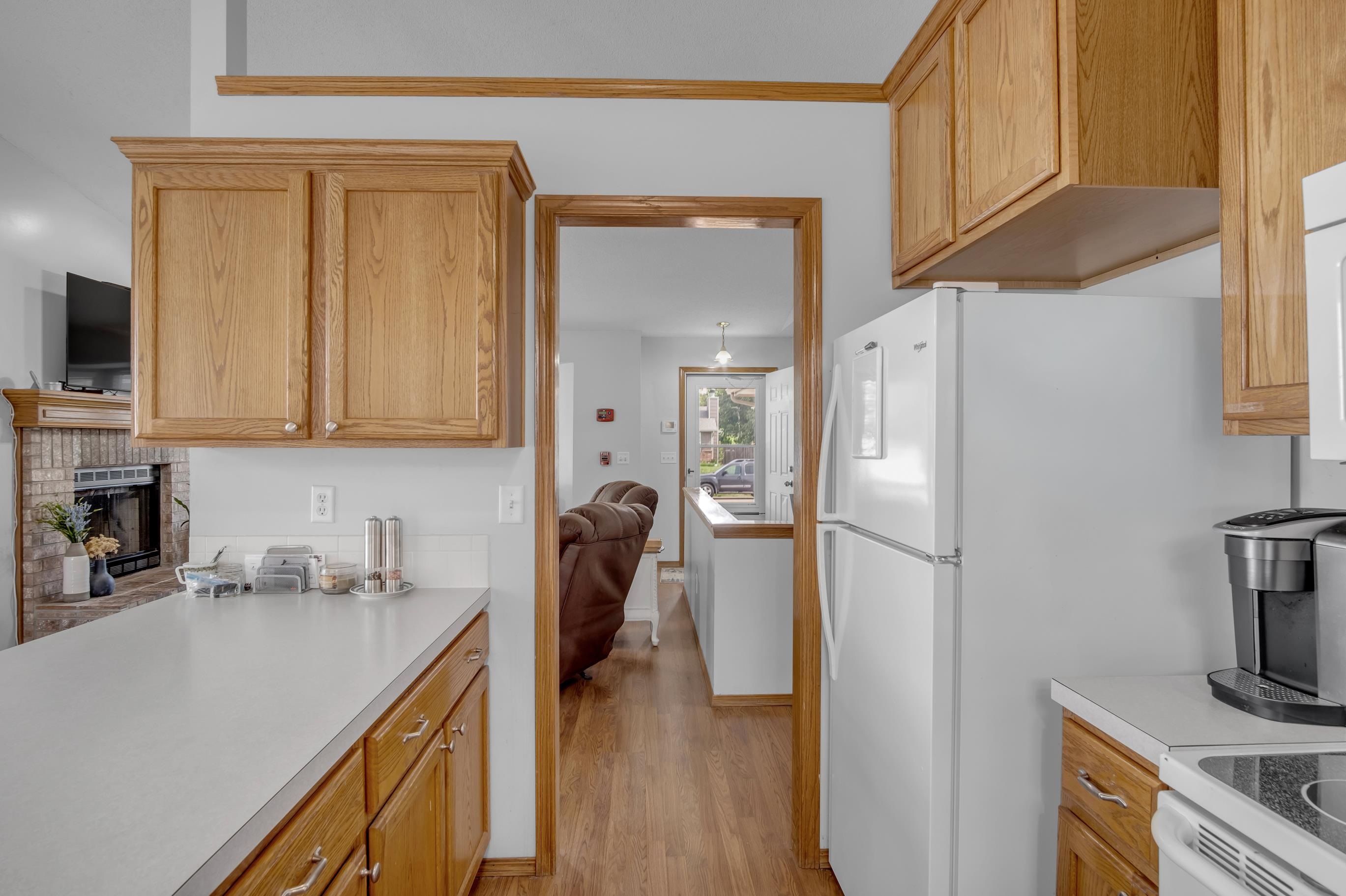 215 Sutton Property Photo 18
