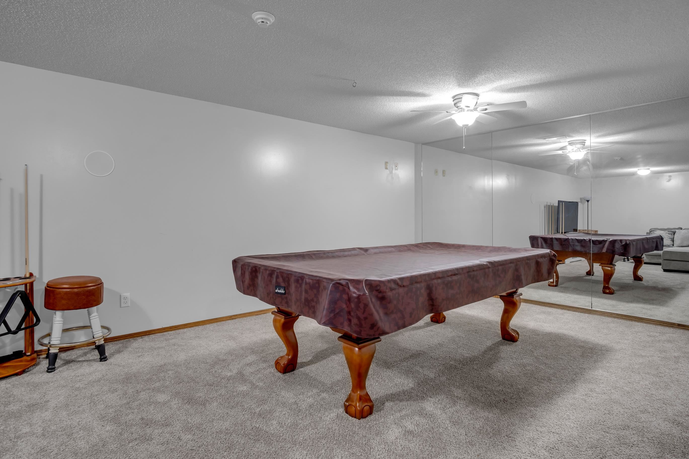 215 Sutton Property Photo 27