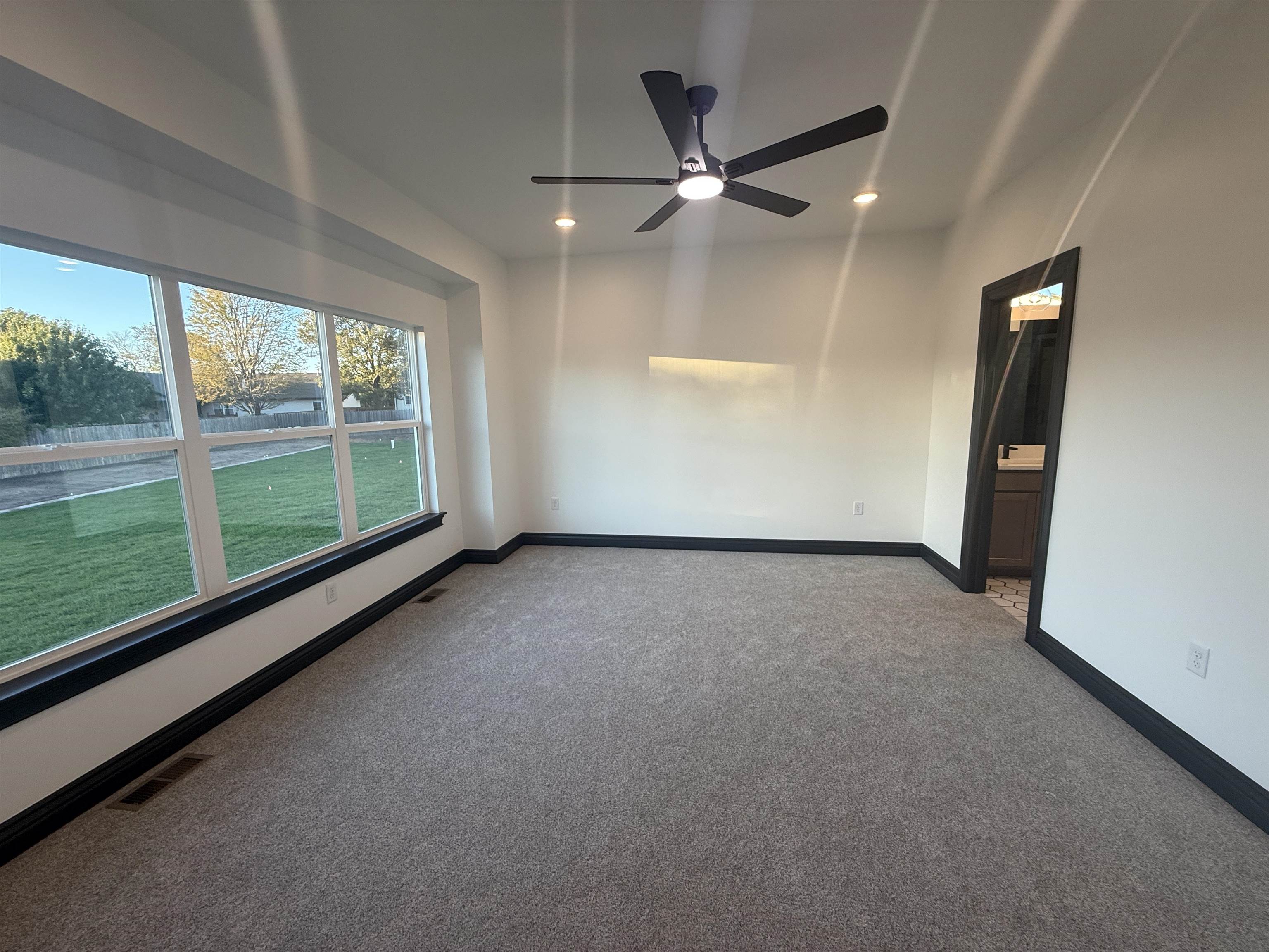 415 S Stoney Creek St Property Photo 13
