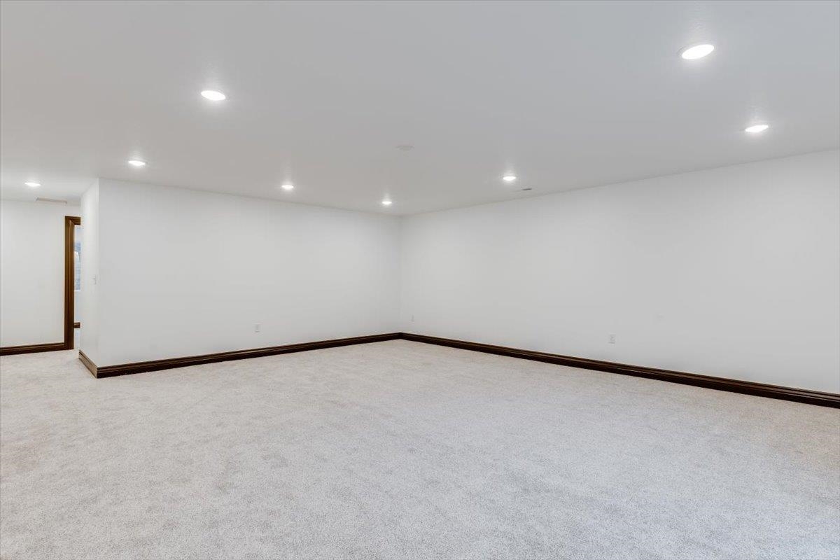 415 S Stoney Creek St Property Photo 25