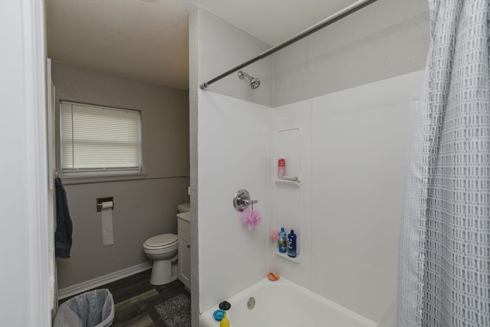604-610 S Hunter Property Photo 12