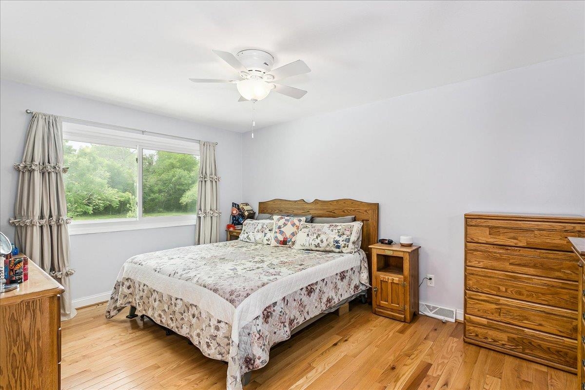 1113 E Springdale Property Photo 15