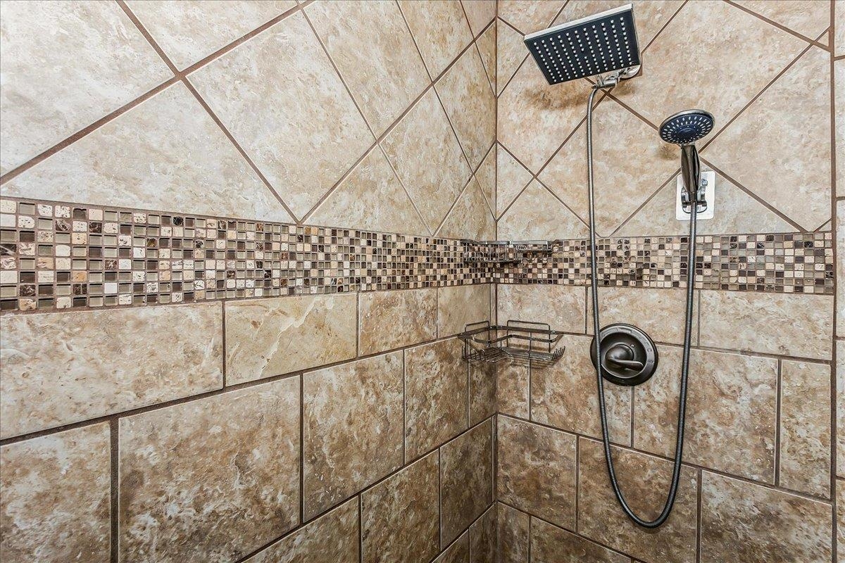 1113 E Springdale Property Photo 18