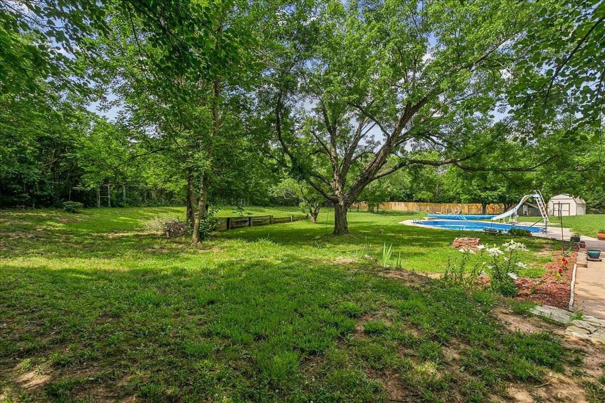 1113 E Springdale Property Photo 33