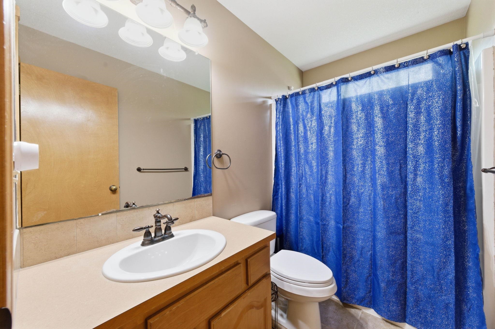 2216 N Newberry St. Property Photo 17