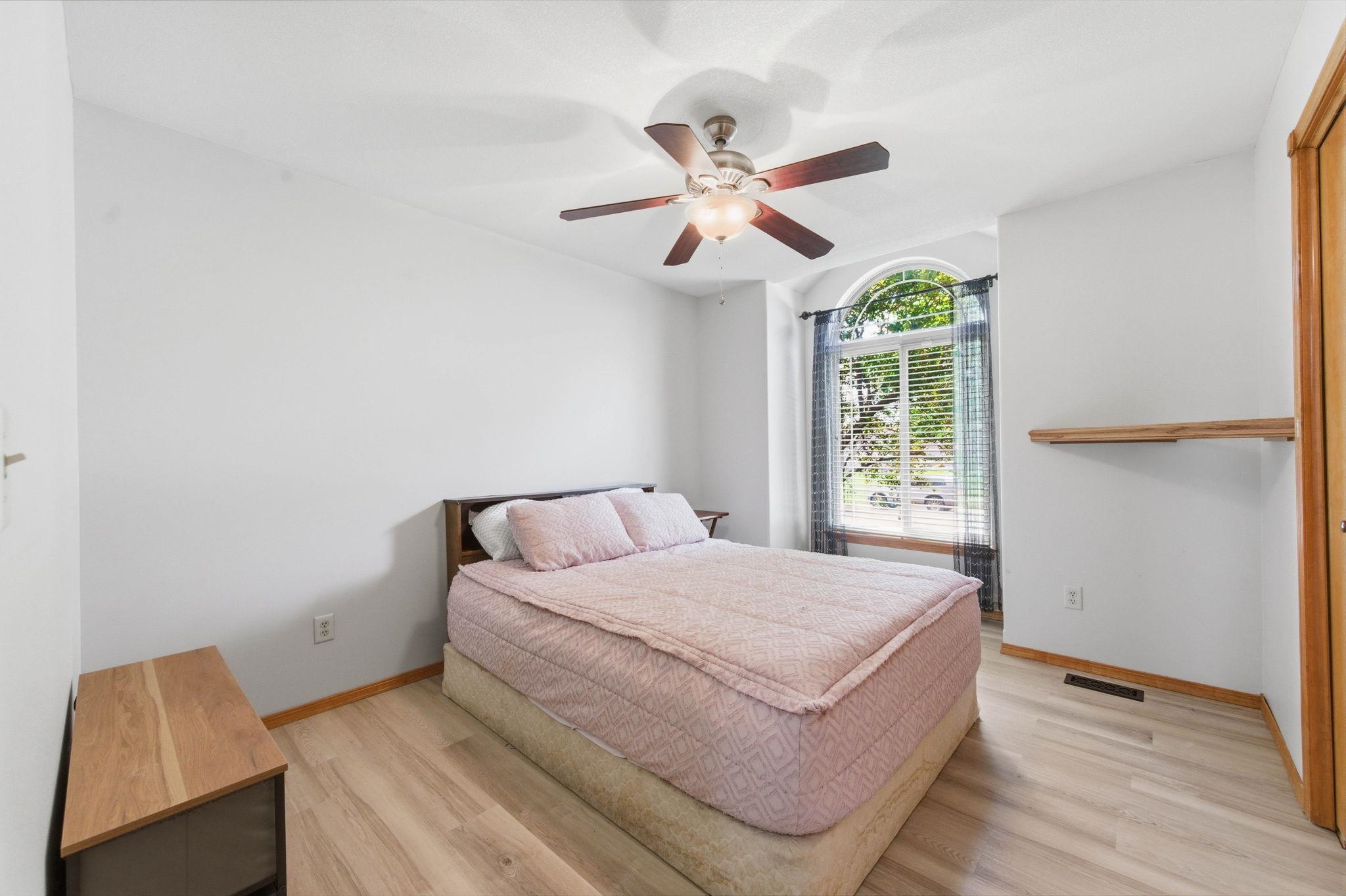 2216 N Newberry St. Property Photo 18