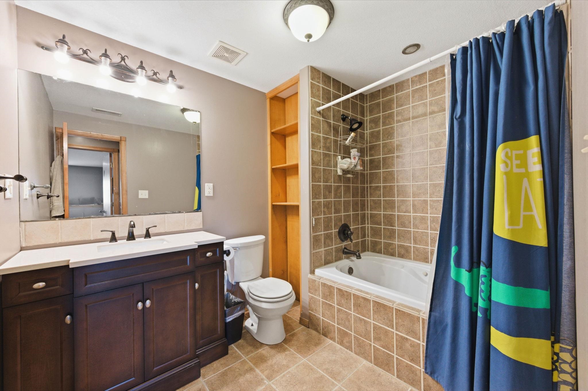 2216 N Newberry St. Property Photo 26