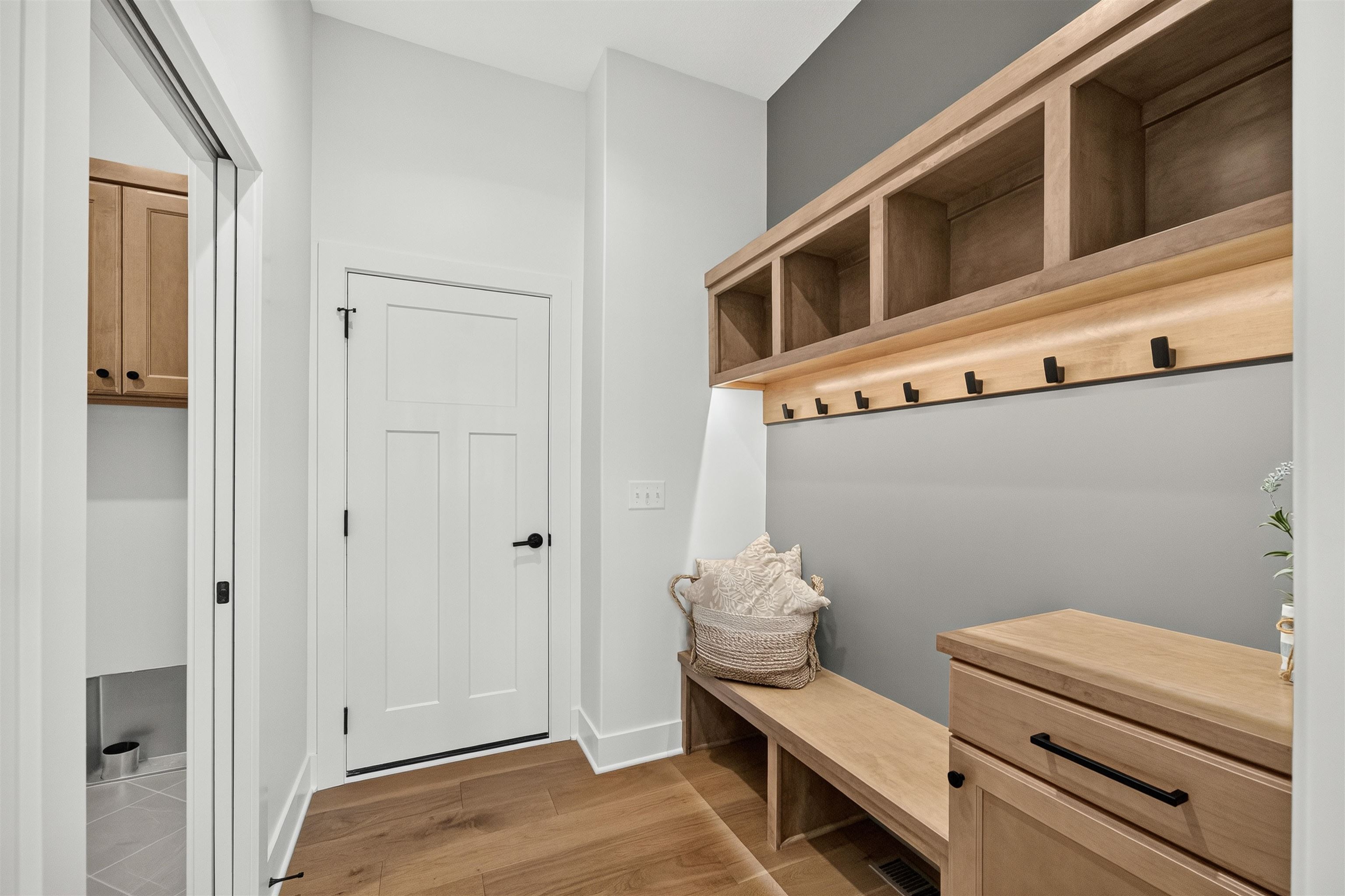2812 E Kay St Property Photo 15