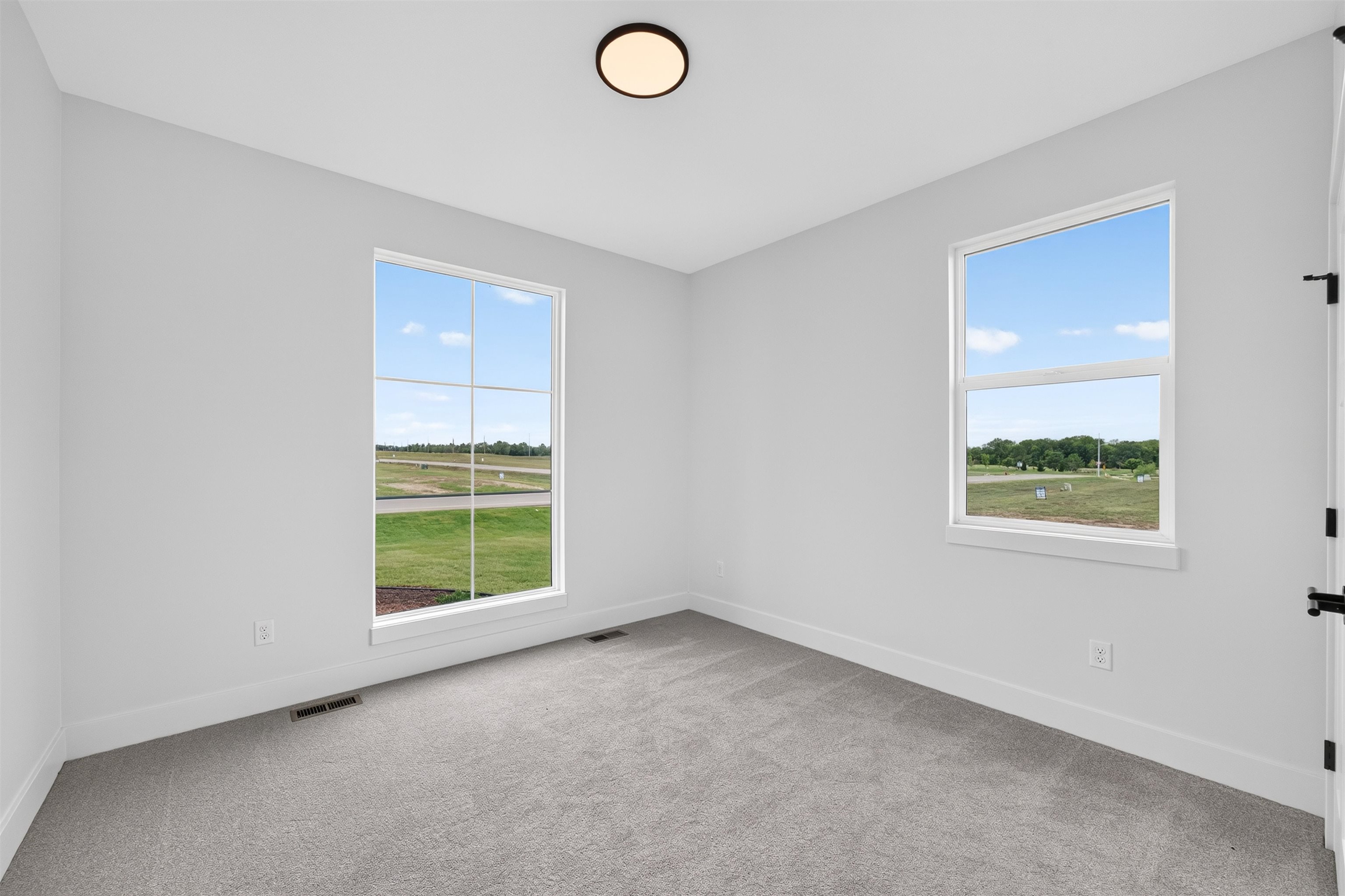 2812 E Kay St Property Photo 24