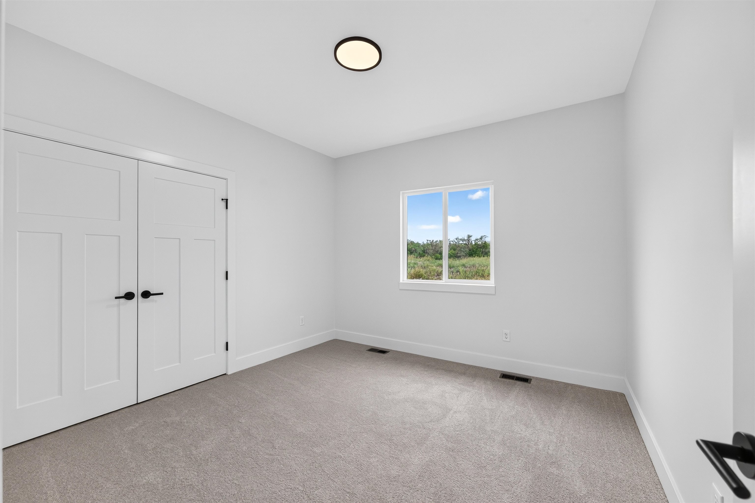 2812 E Kay St Property Photo 26