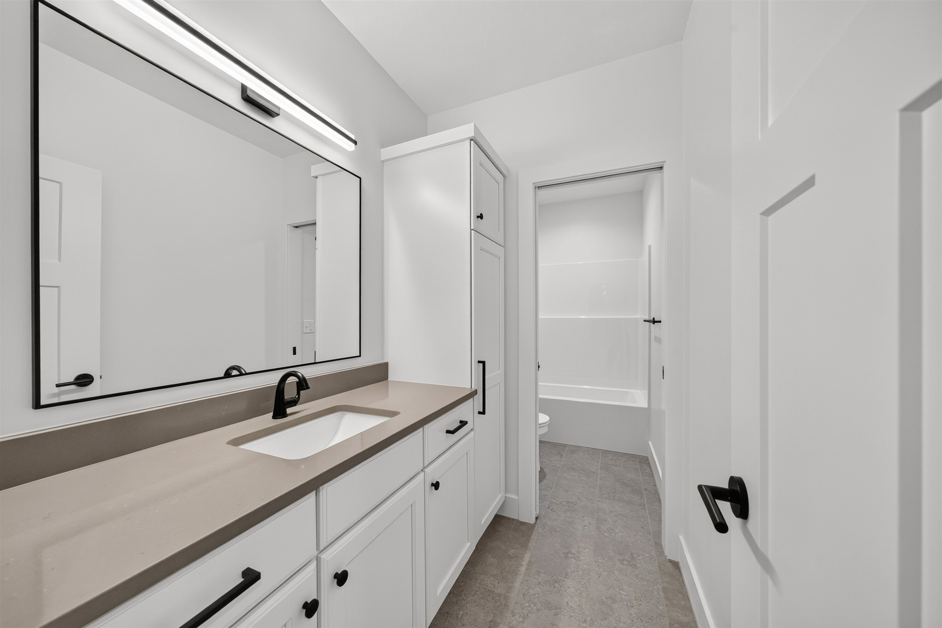 2812 E Kay St Property Photo 32