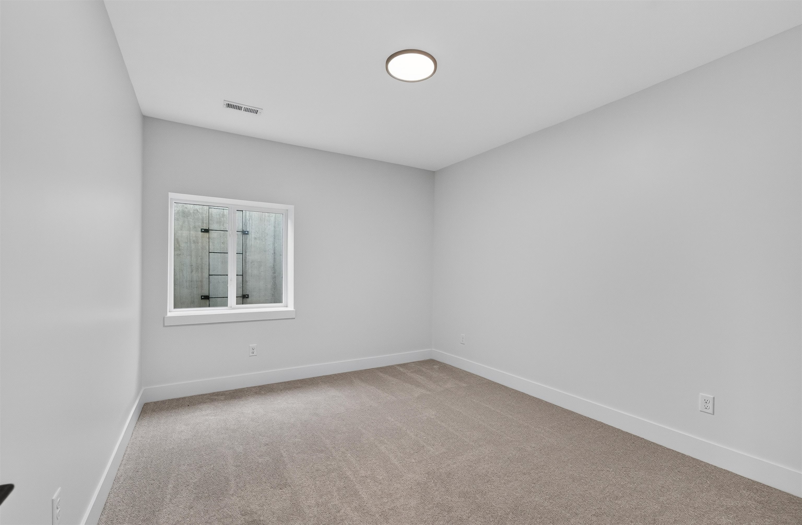 2812 E Kay St Property Photo 33