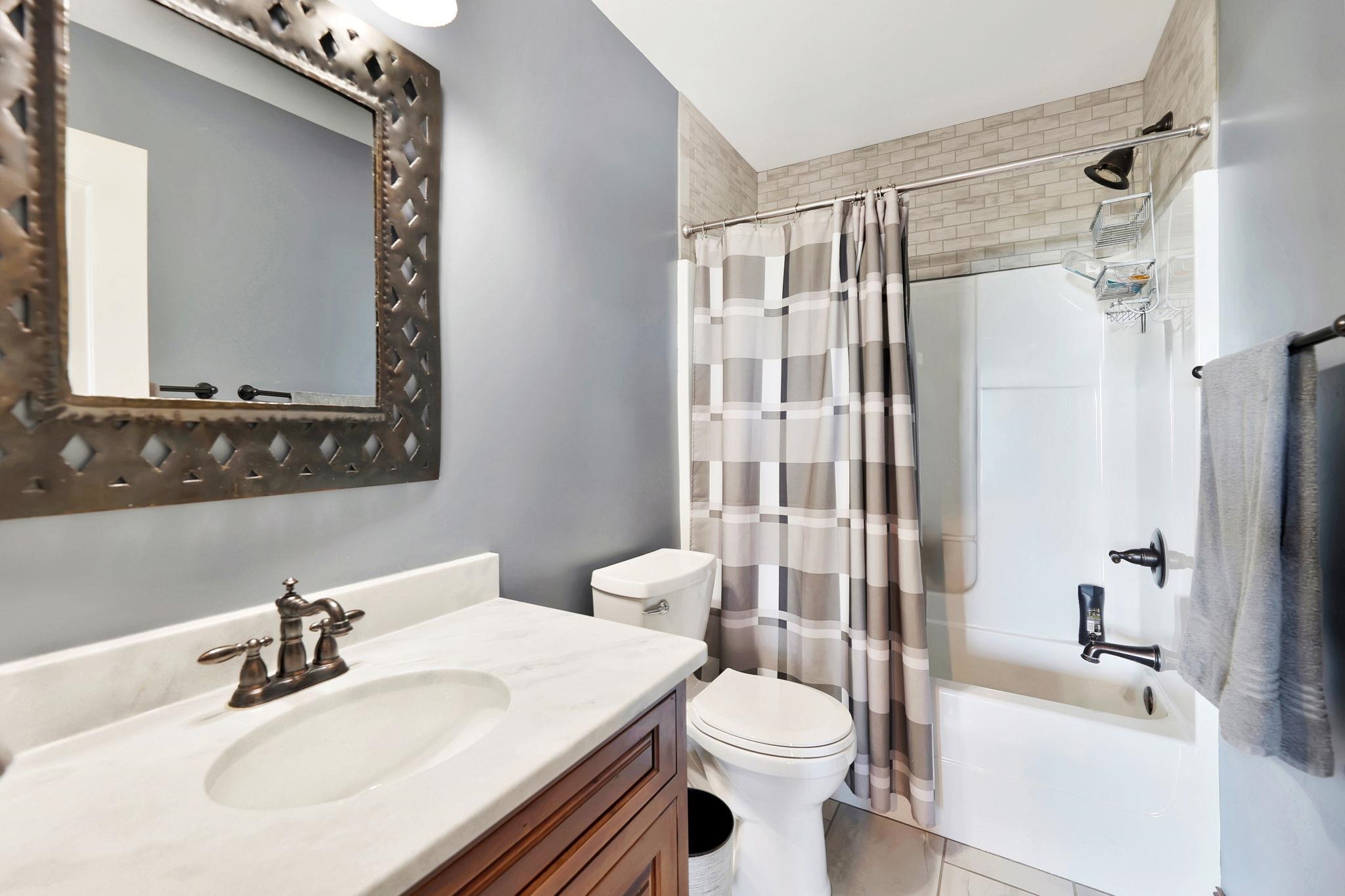 2202 N Foxfire Ct. Property Photo 27