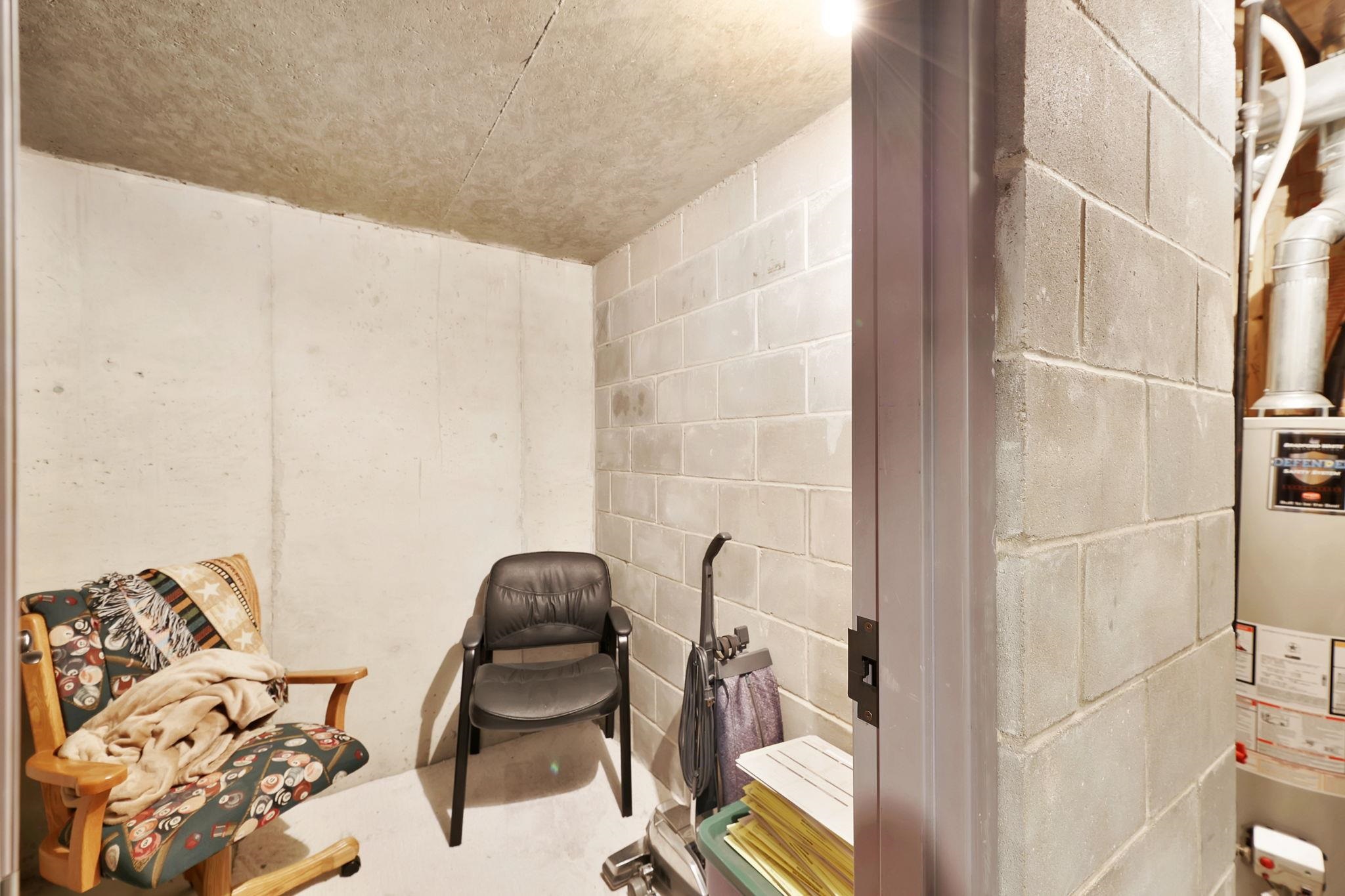 2202 N Foxfire Ct. Property Photo 34