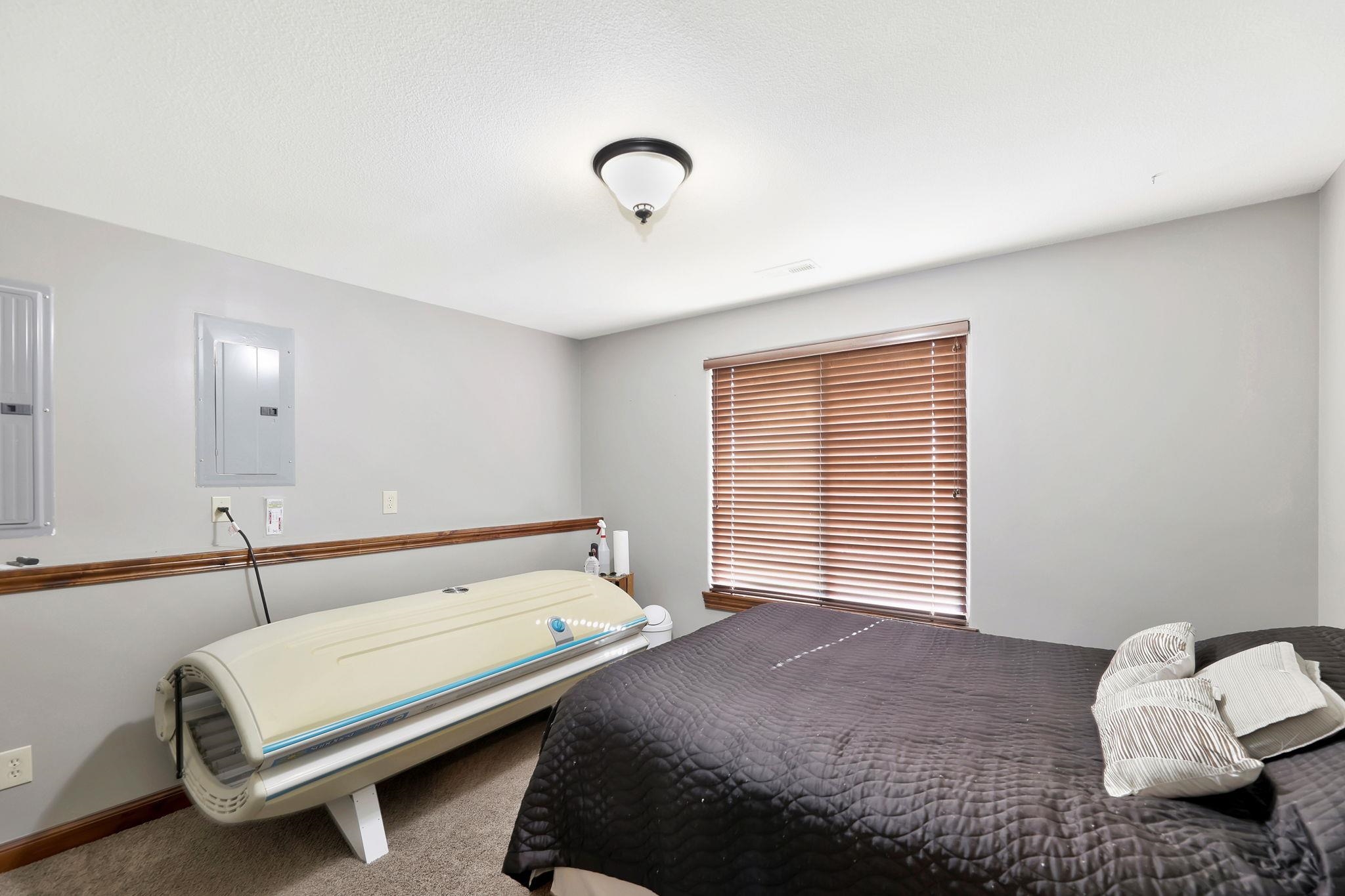 2202 N Foxfire Ct. Property Photo 35