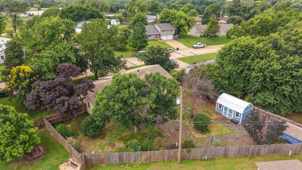 9 Deveron Property Photo 3