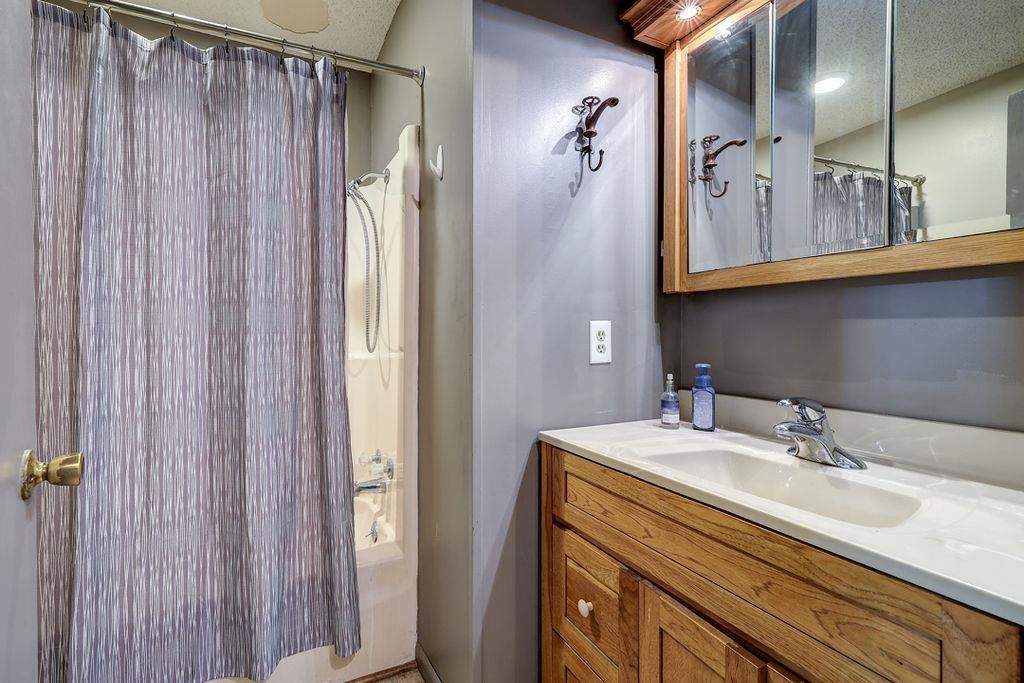 9 Deveron Property Photo 22