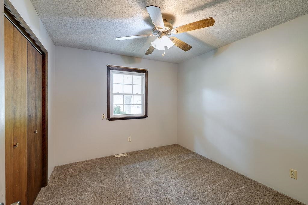 9 Deveron Property Photo 23