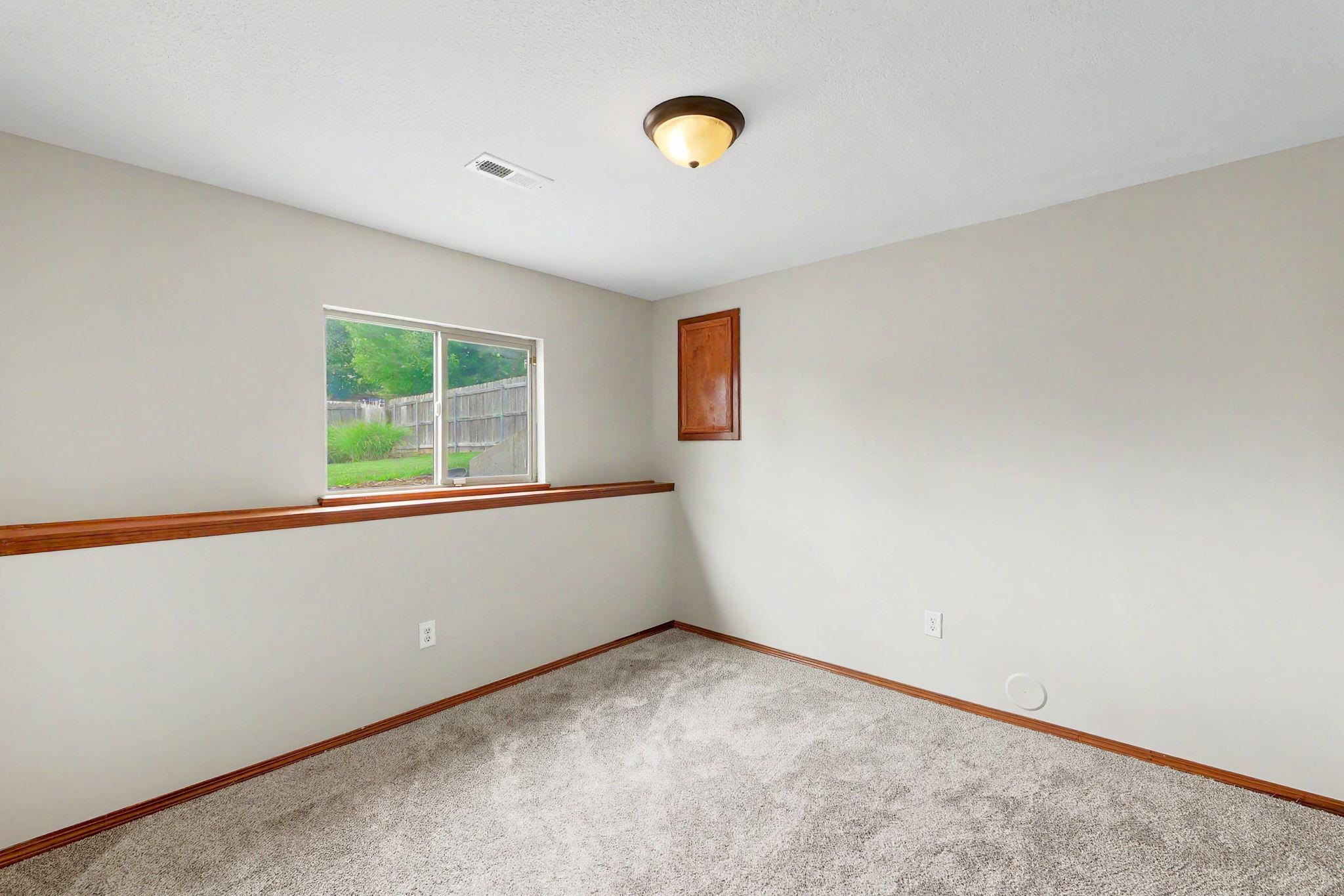 2637 E Mason Ridge Property Photo 18