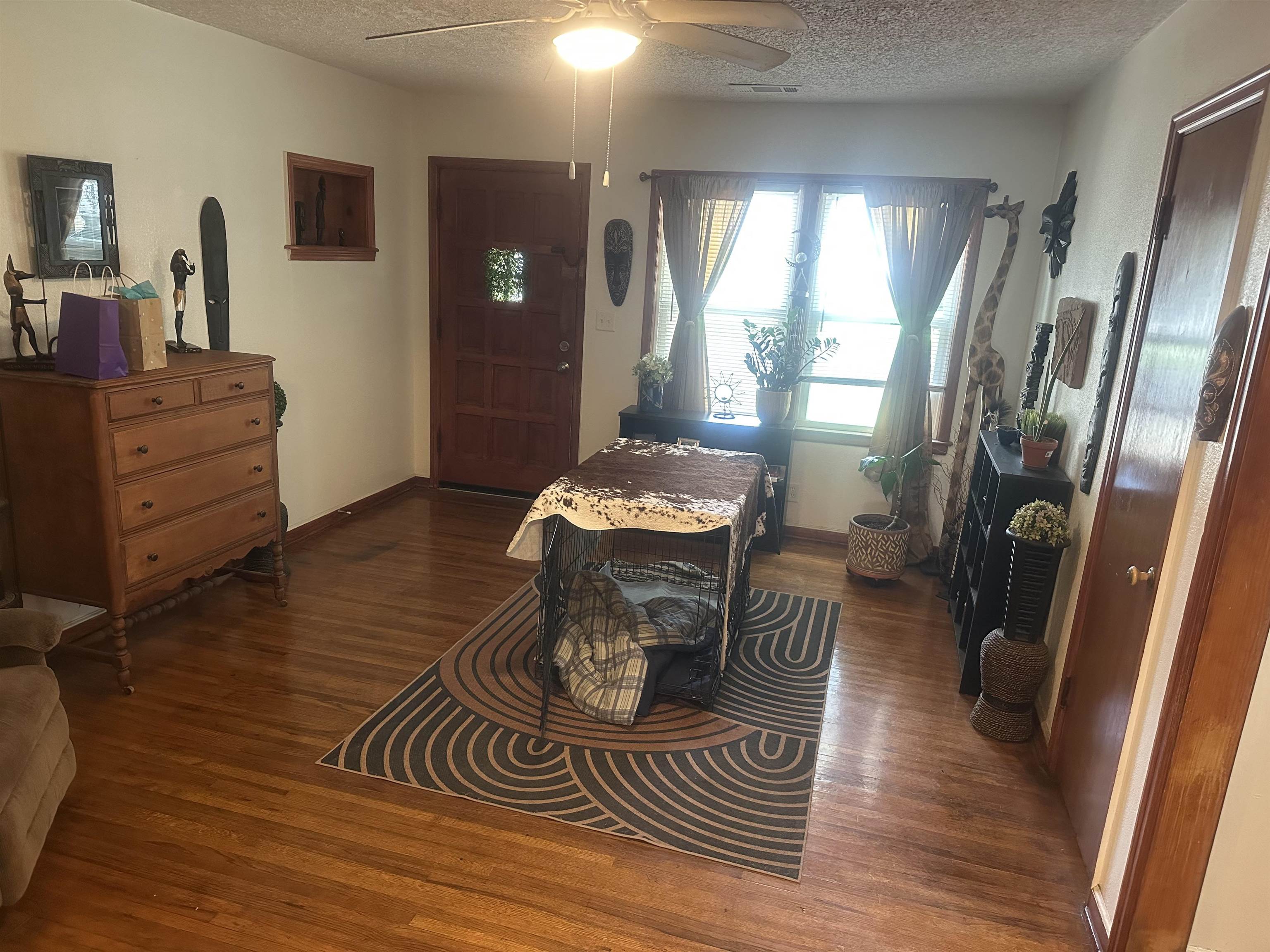 637 S Lightner Dr. Property Photo 3