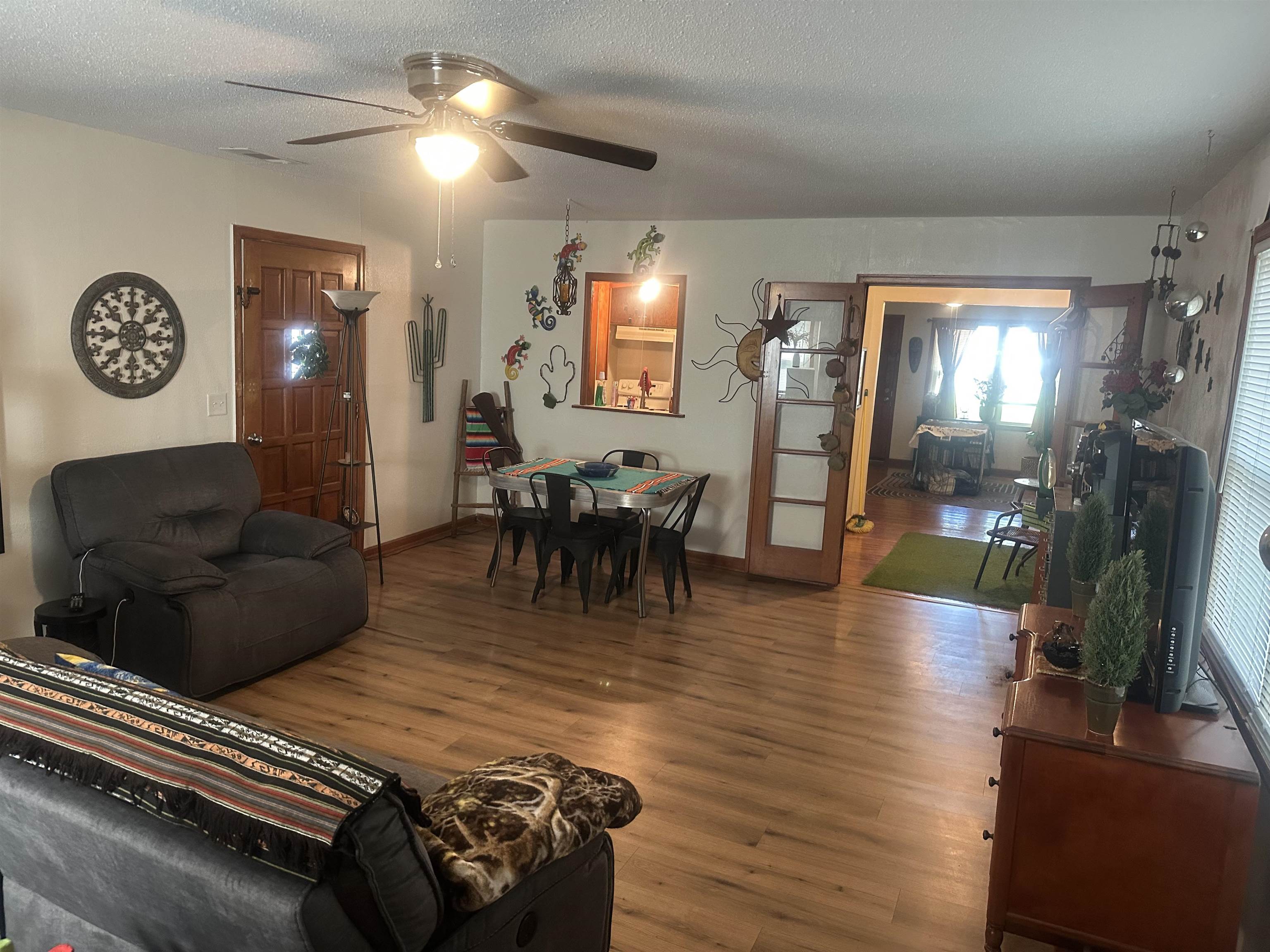 637 S Lightner Dr. Property Photo 5