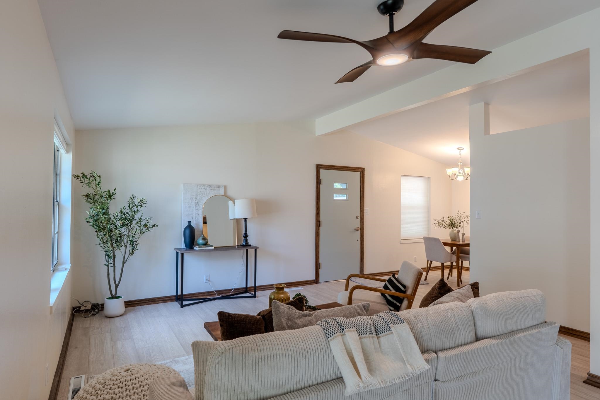 1516 Ann Property Photo 4