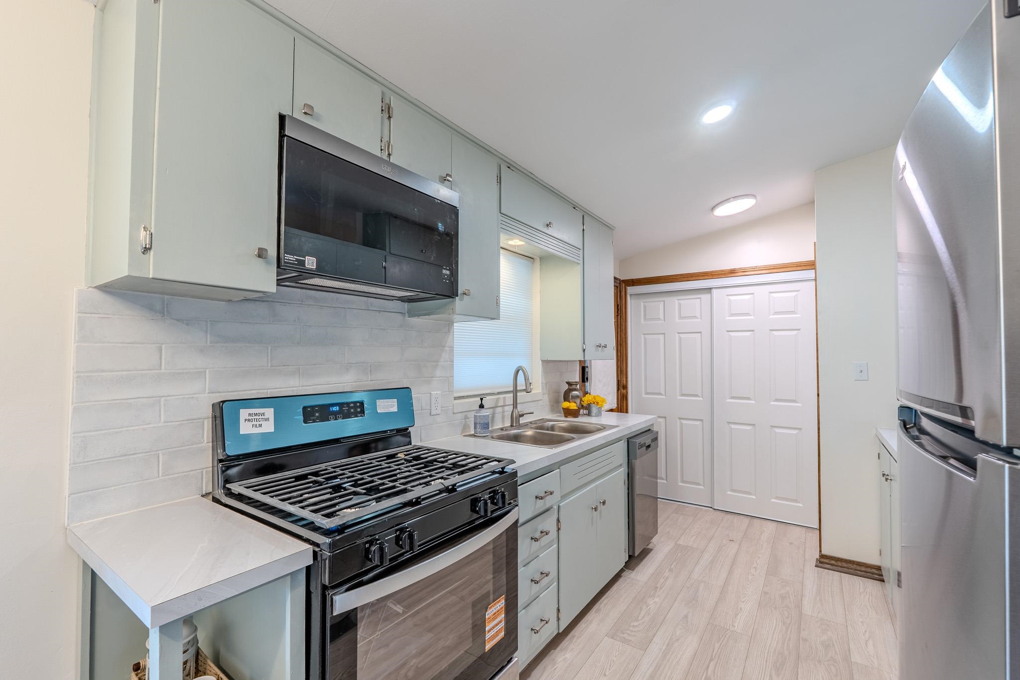 1516 Ann Property Photo 8