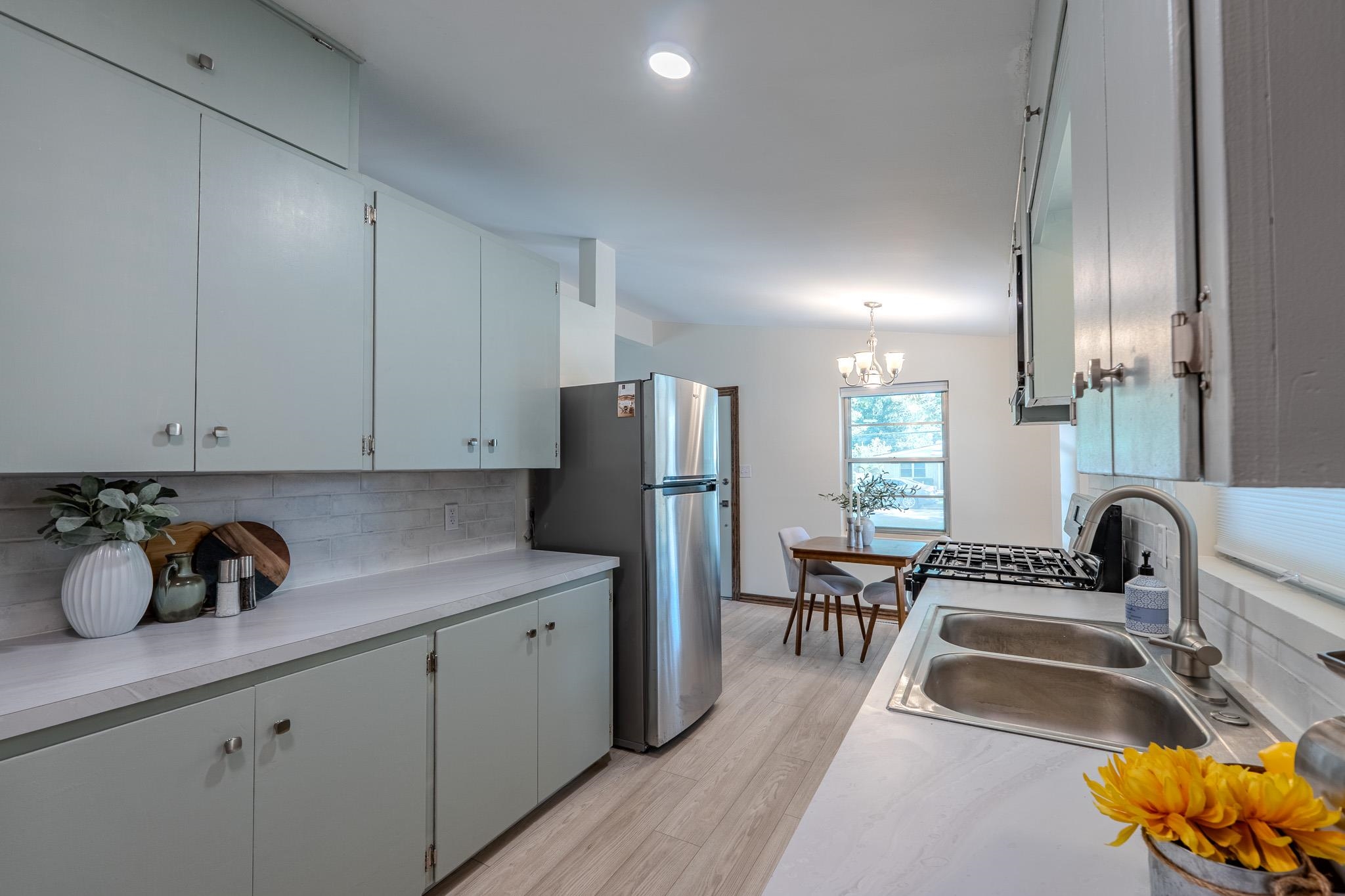 1516 Ann Property Photo 9