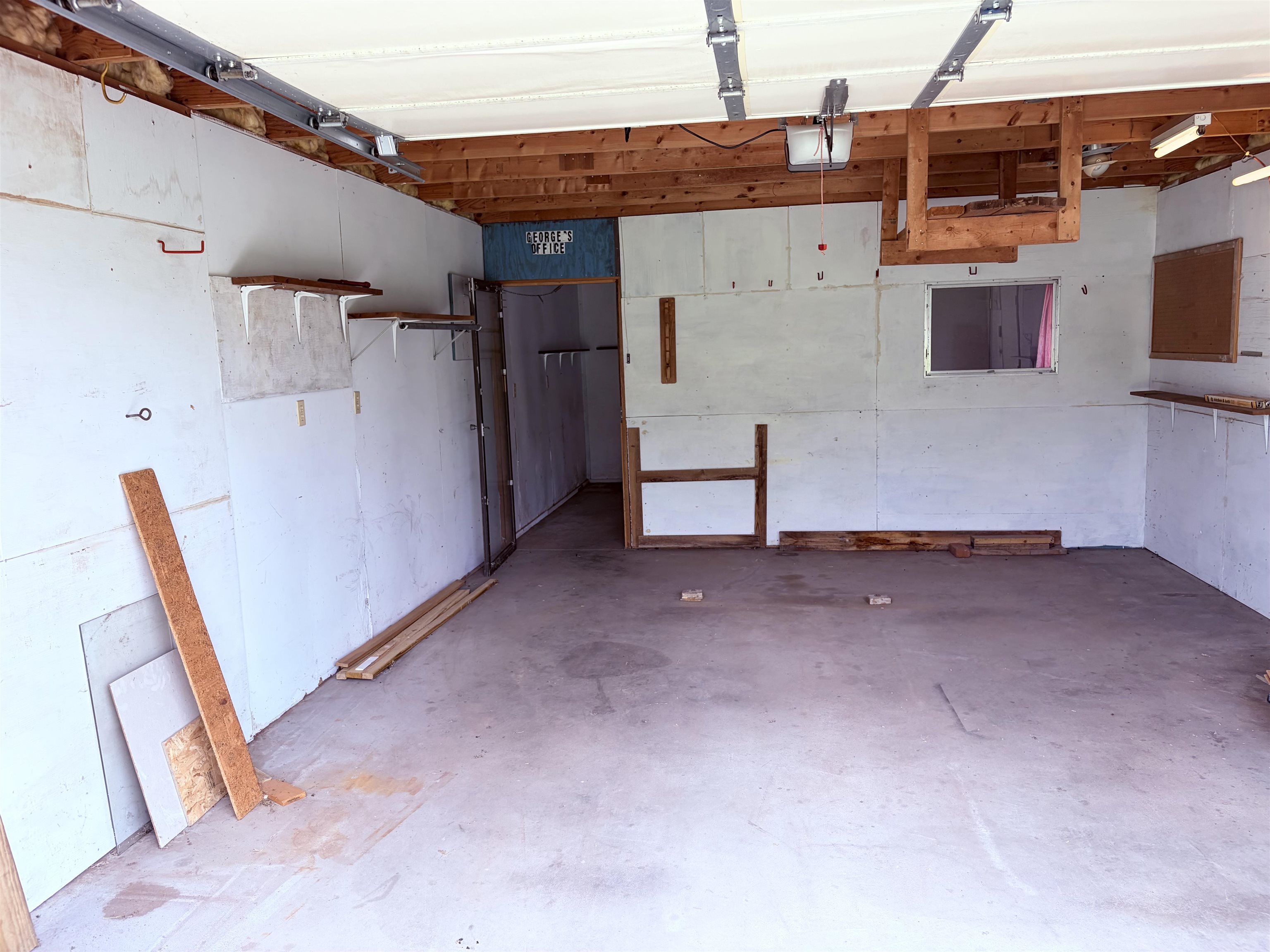 406 E 5th Ave Property Photo 27