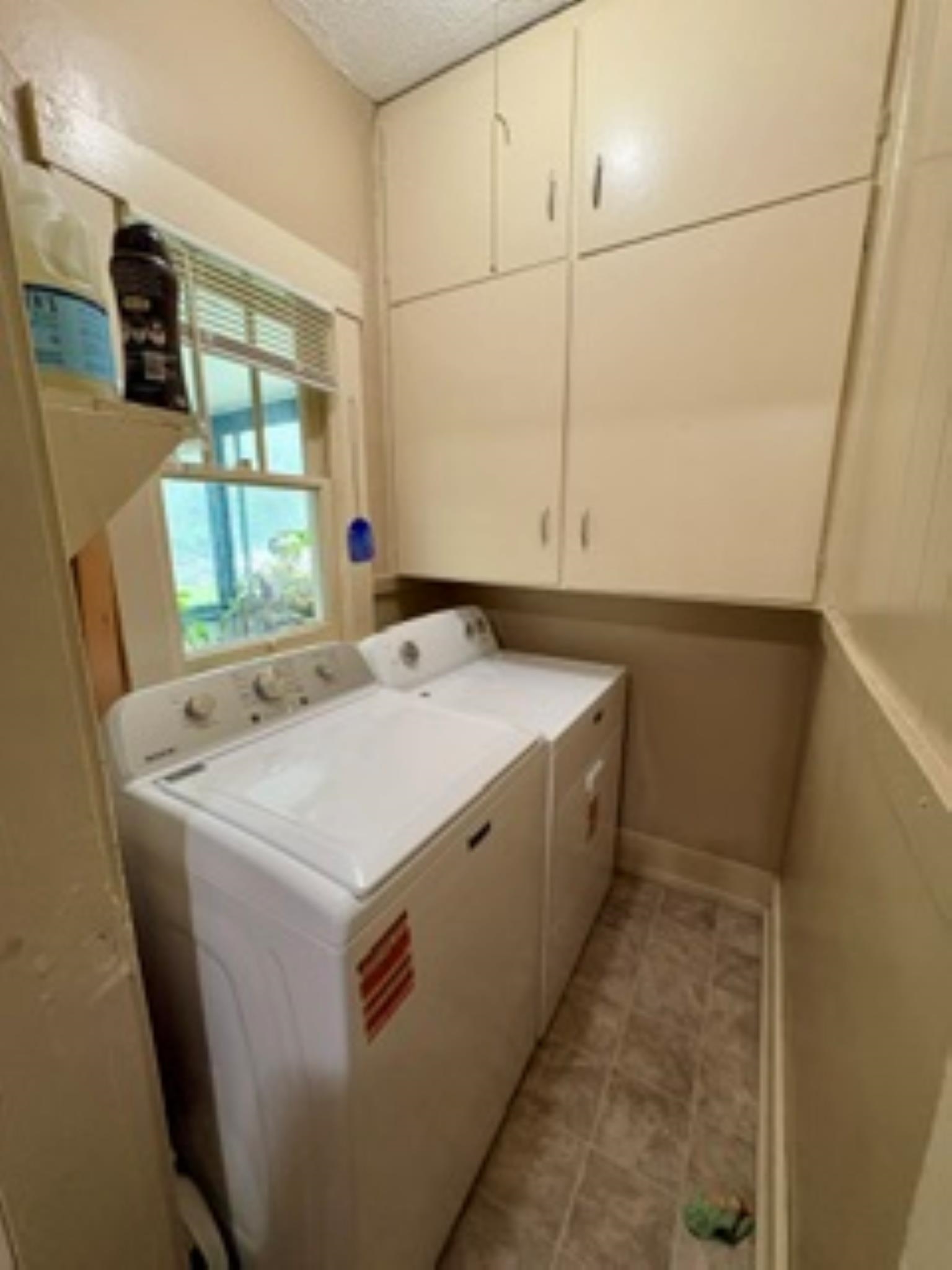 619 W Locust Ave Property Photo 10