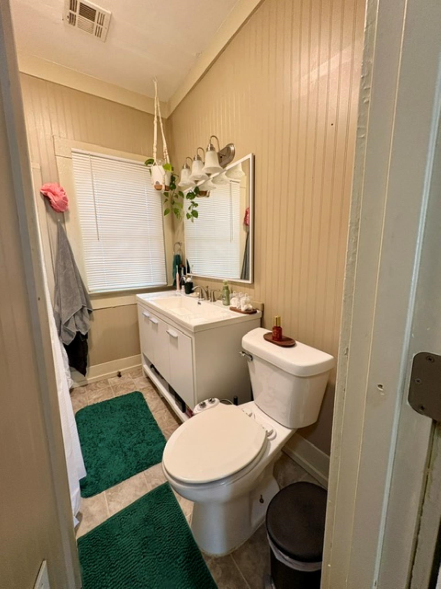 1218 W Central Ave Property Photo 5