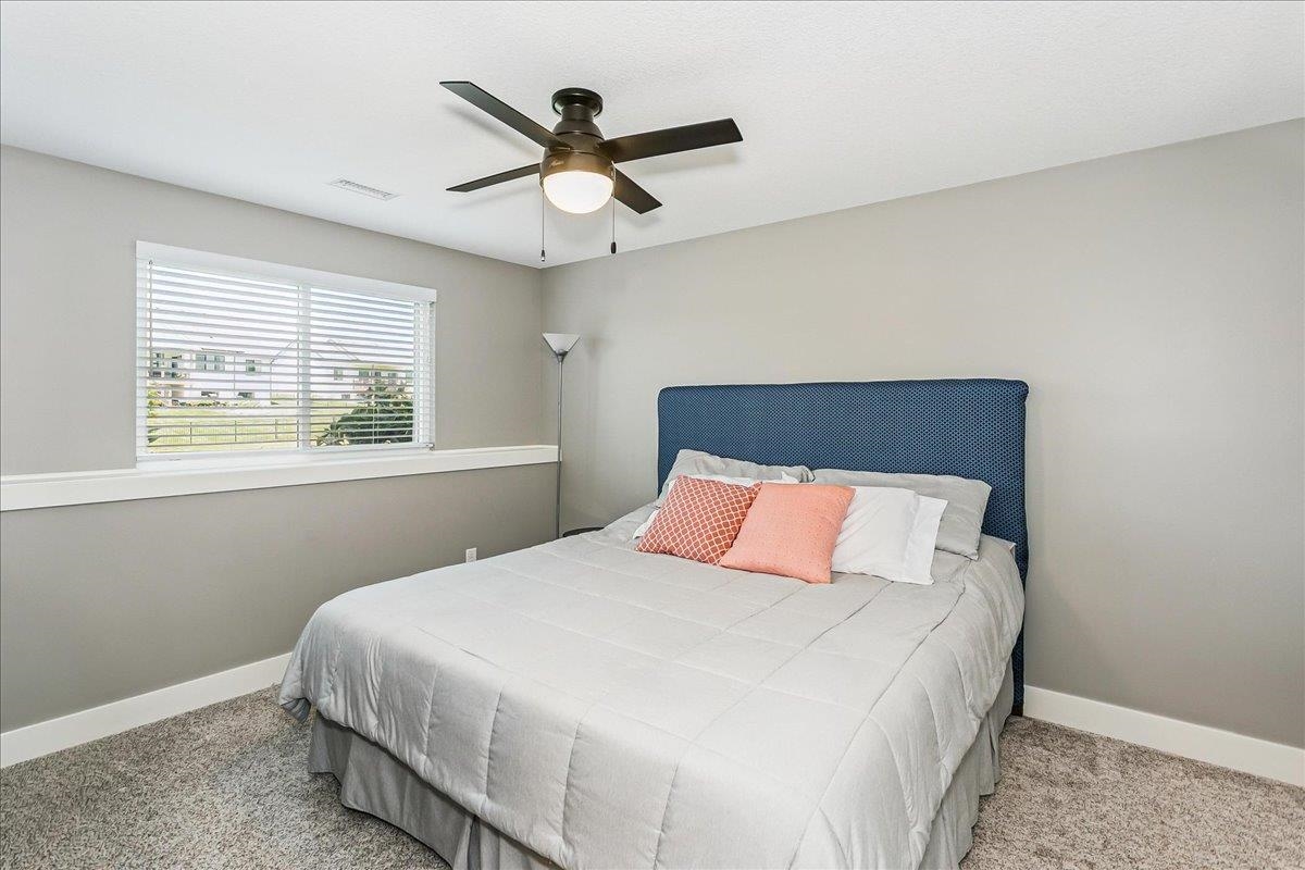 2407 N Lakeside Cir. Property Photo 25