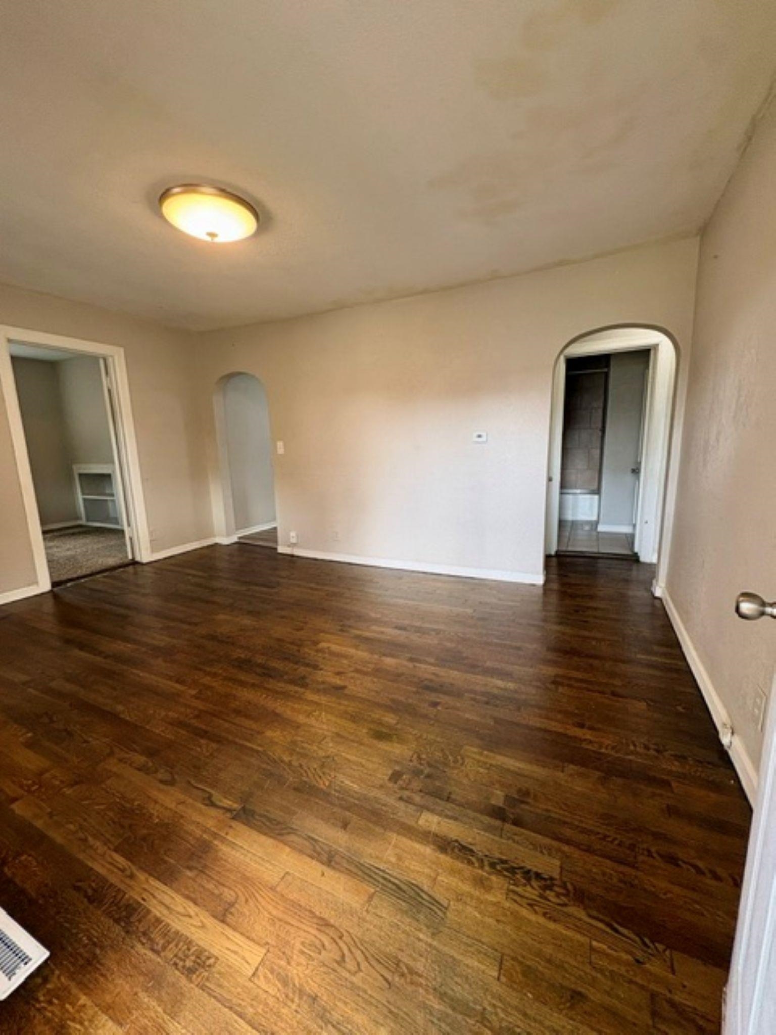 1416 N Henry St Property Photo 2